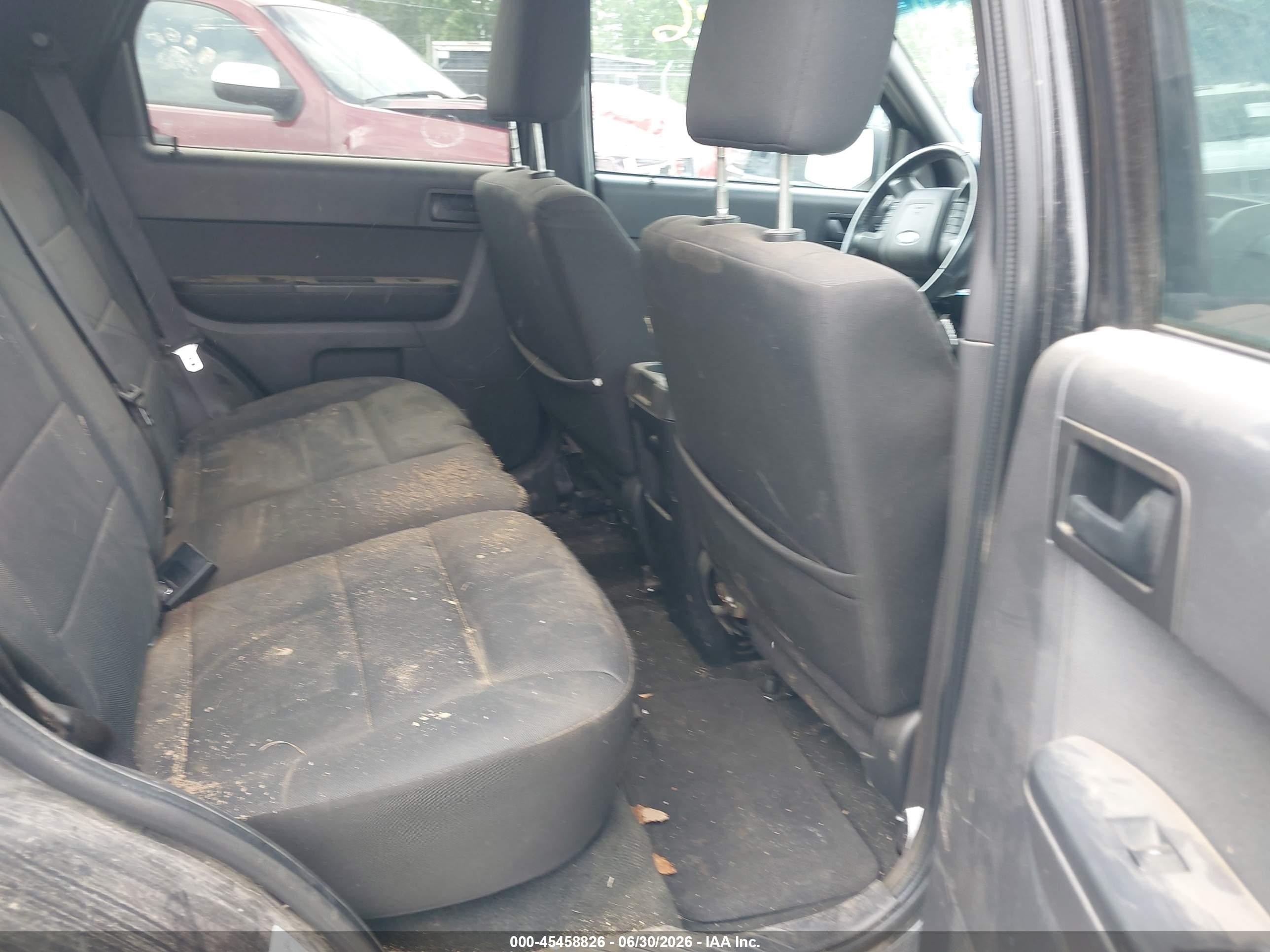 2011 Ford Escape Xlt Черный vin: 1FMCU9D78BKA26118
