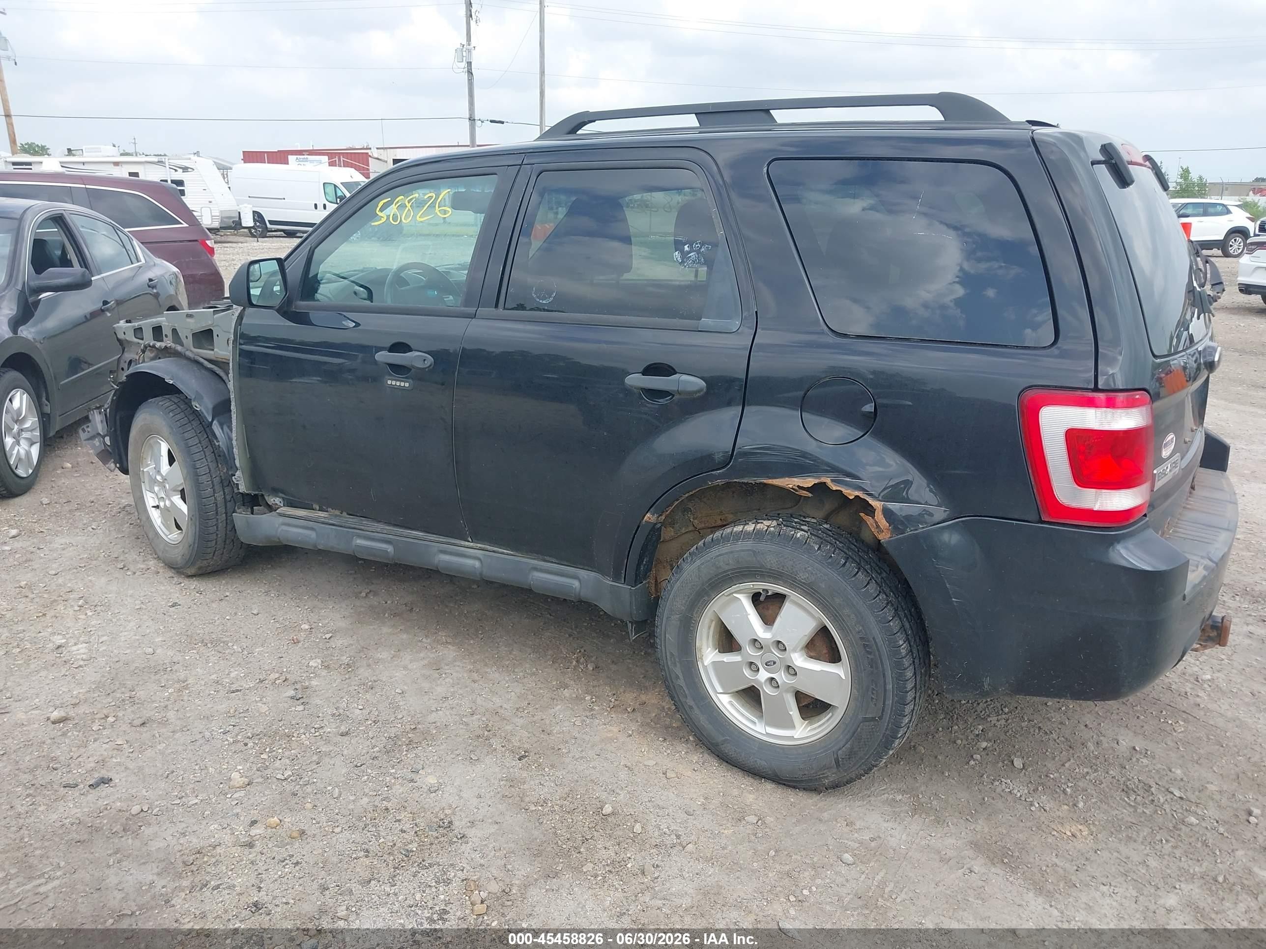 2011 Ford Escape Xlt Черный vin: 1FMCU9D78BKA26118