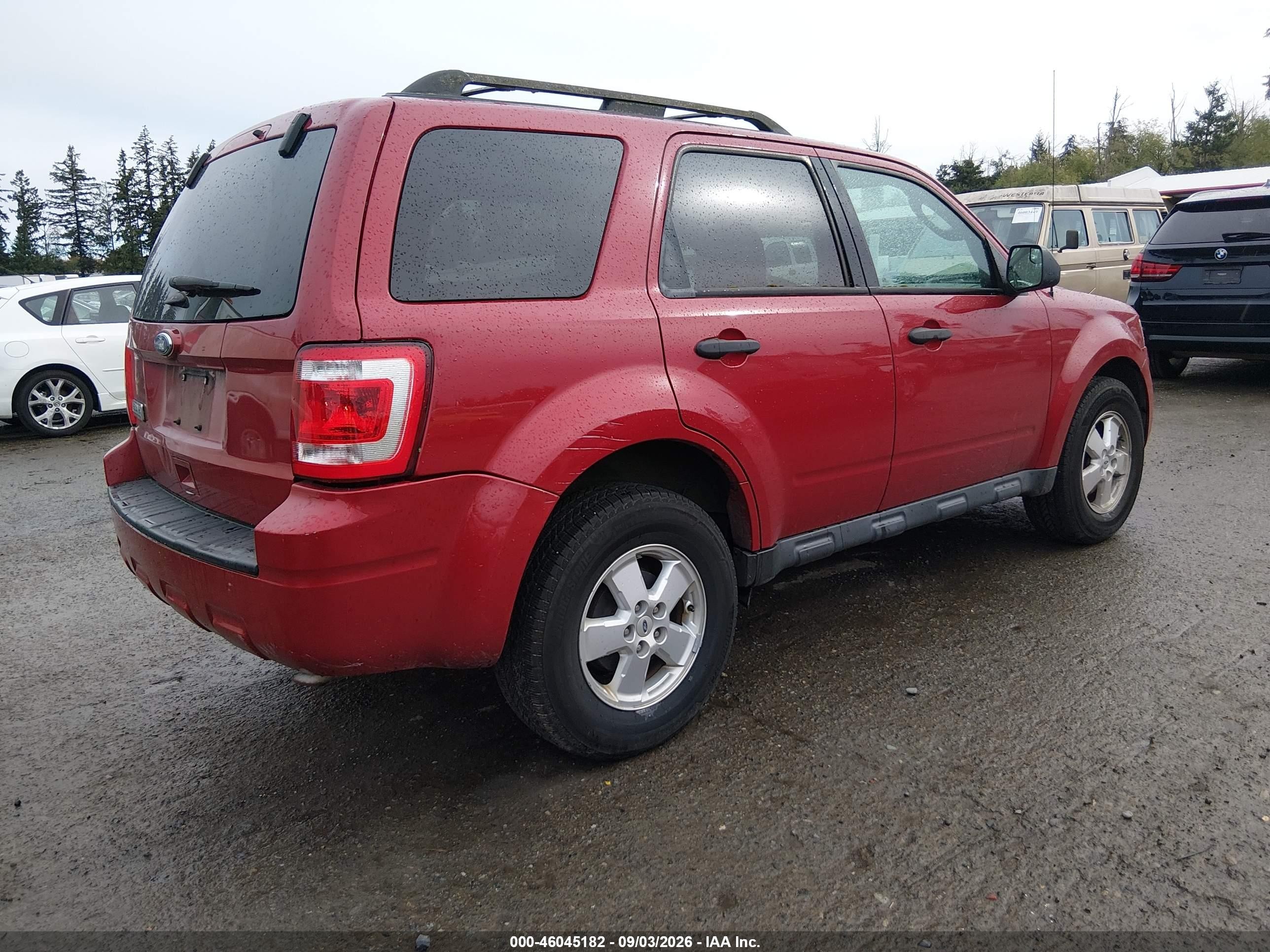 2011 Ford Escape Xlt Красный vin: 1FMCU9D78BKA74878