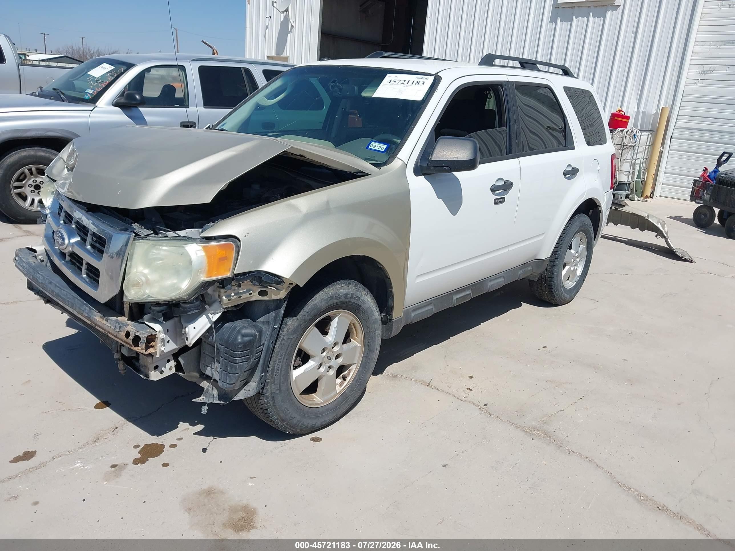 2011 Ford Escape Xlt White vin: 1FMCU9D78BKB26462