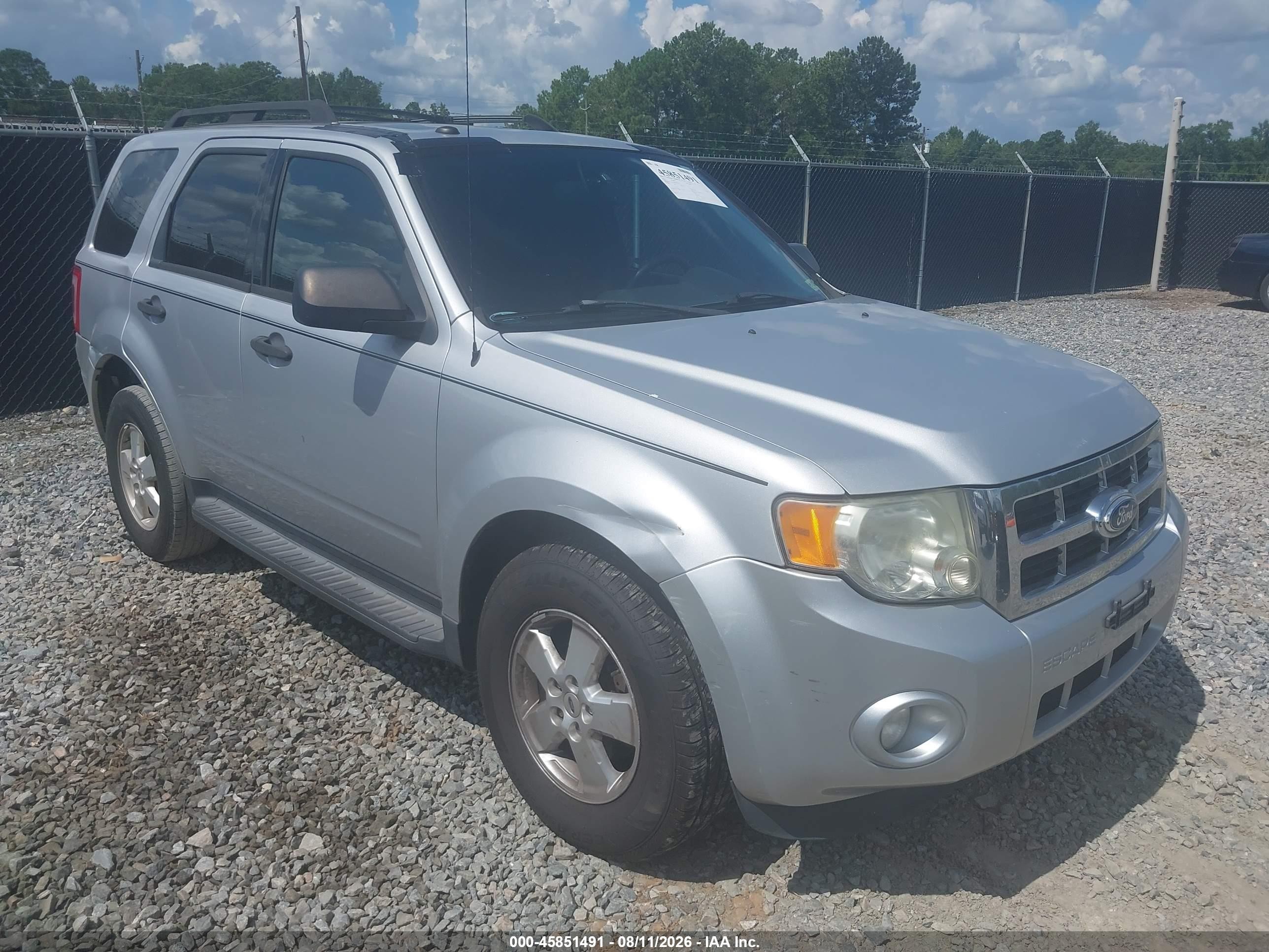 2011 Ford Escape Xlt Серебряный vin: 1FMCU9D78BKB43214