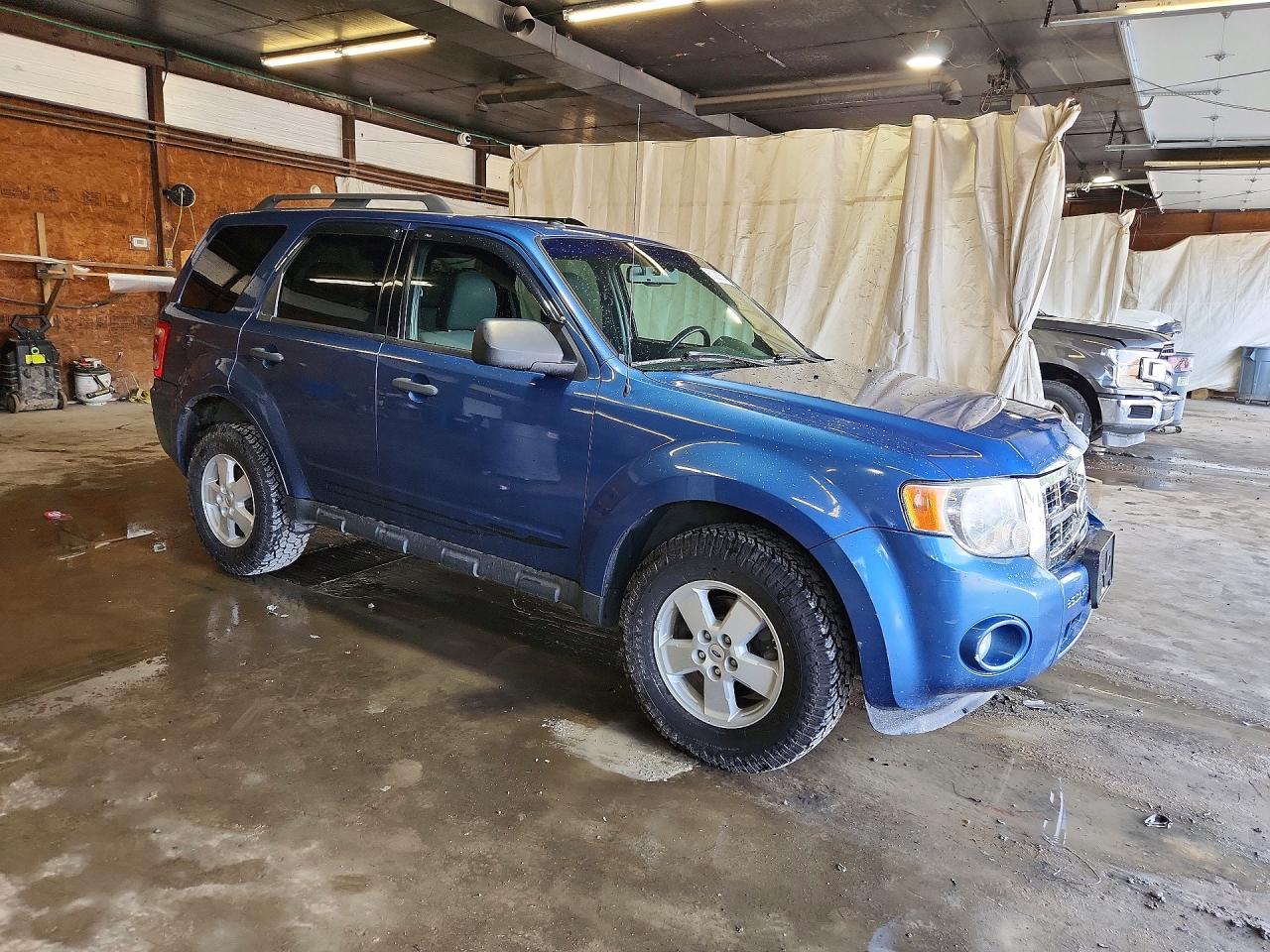 2010 Ford Escape Xlt Blue vin: 1FMCU9D79AKC28495