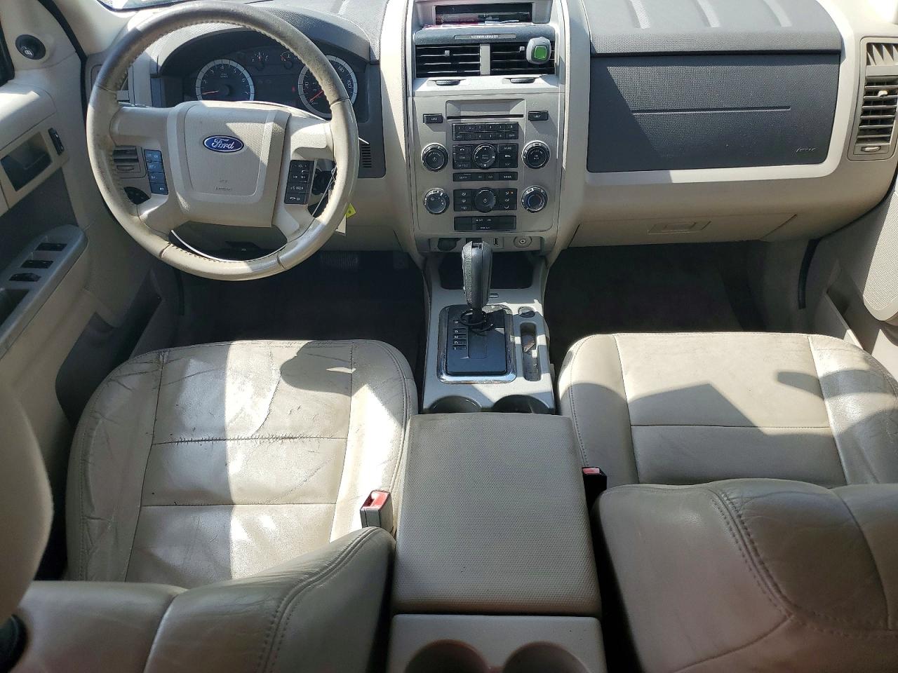 2010 Ford Escape Xlt Silver vin: 1FMCU9D79AKC42204