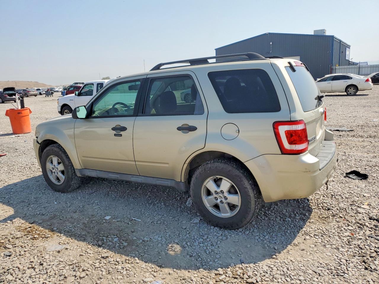 2010 Ford Escape Xlt Желто-коричневый vin: 1FMCU9D79AKC51856