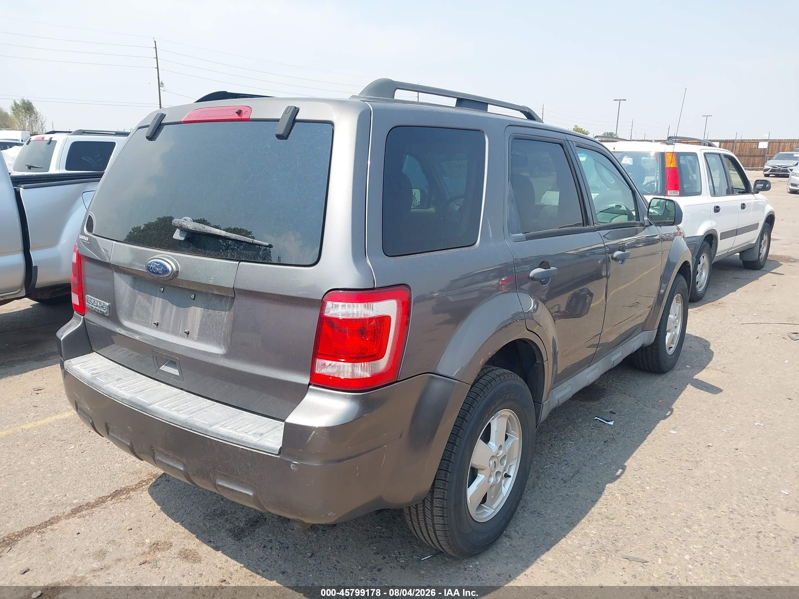2010 Ford Escape Xlt Gray vin: 1FMCU9D79AKC89488