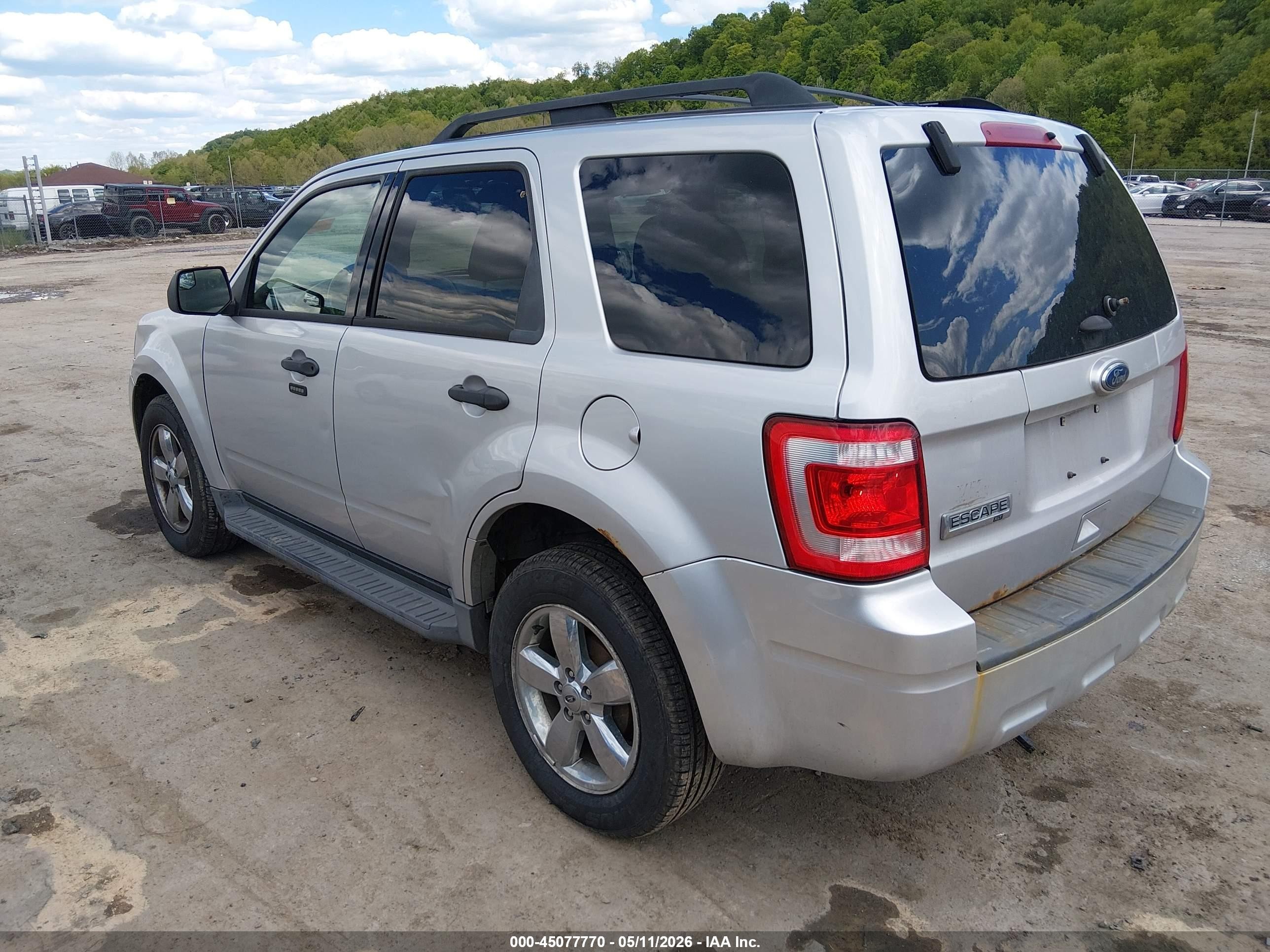 2011 Ford Escape Xlt Silver vin: 1FMCU9D79BKA90751