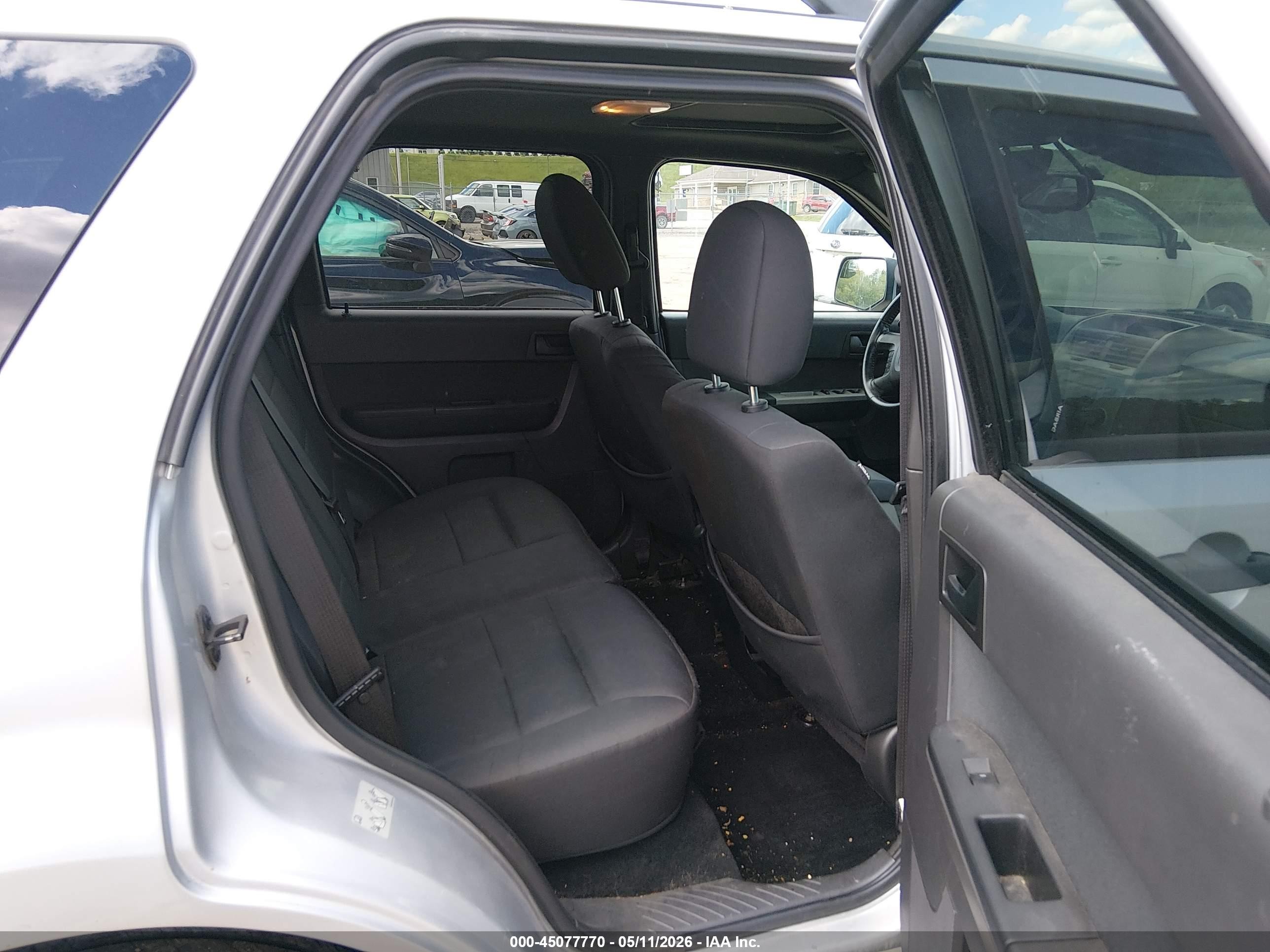 2011 Ford Escape Xlt Silver vin: 1FMCU9D79BKA90751