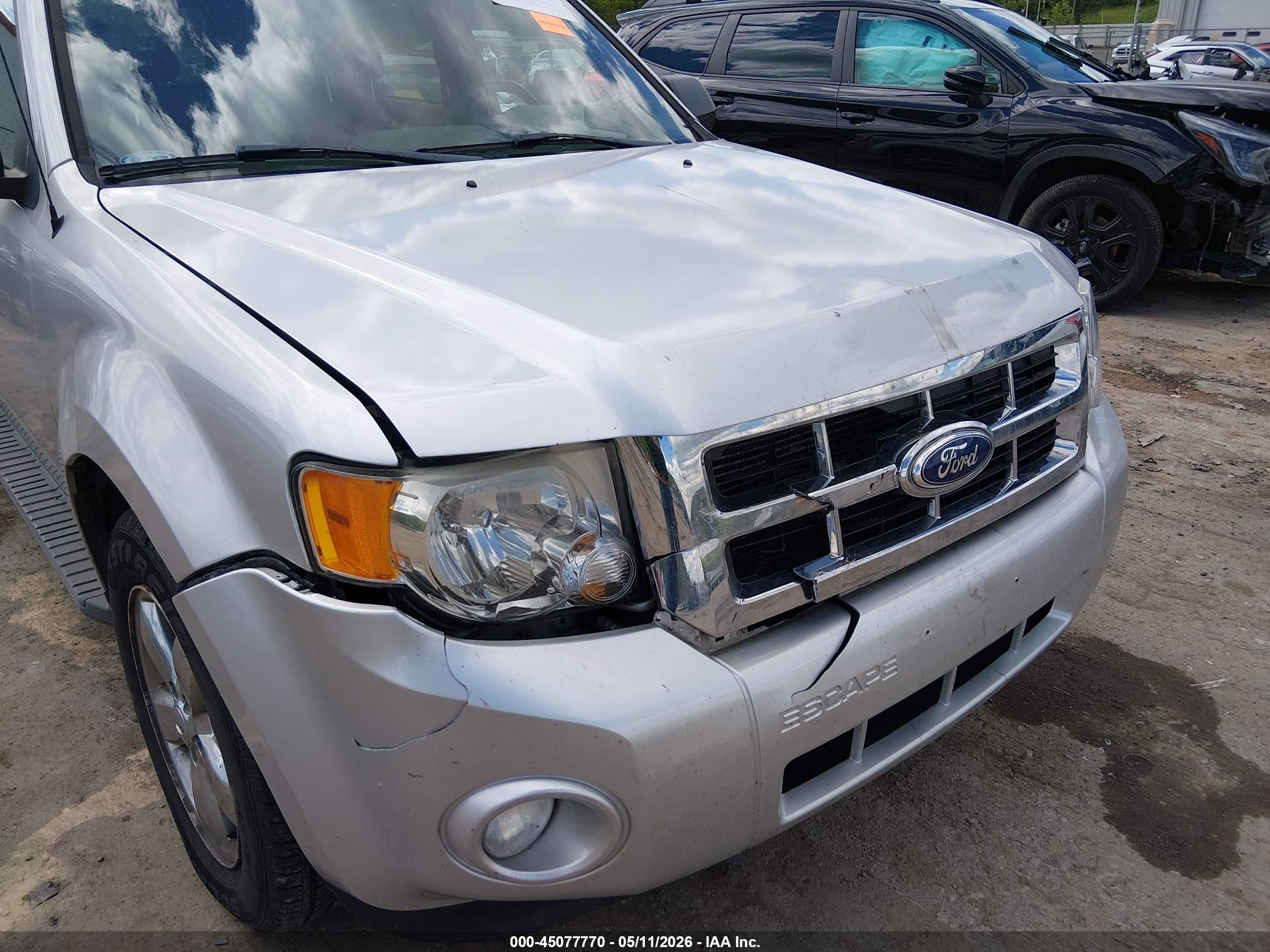 2011 Ford Escape Xlt Silver vin: 1FMCU9D79BKA90751