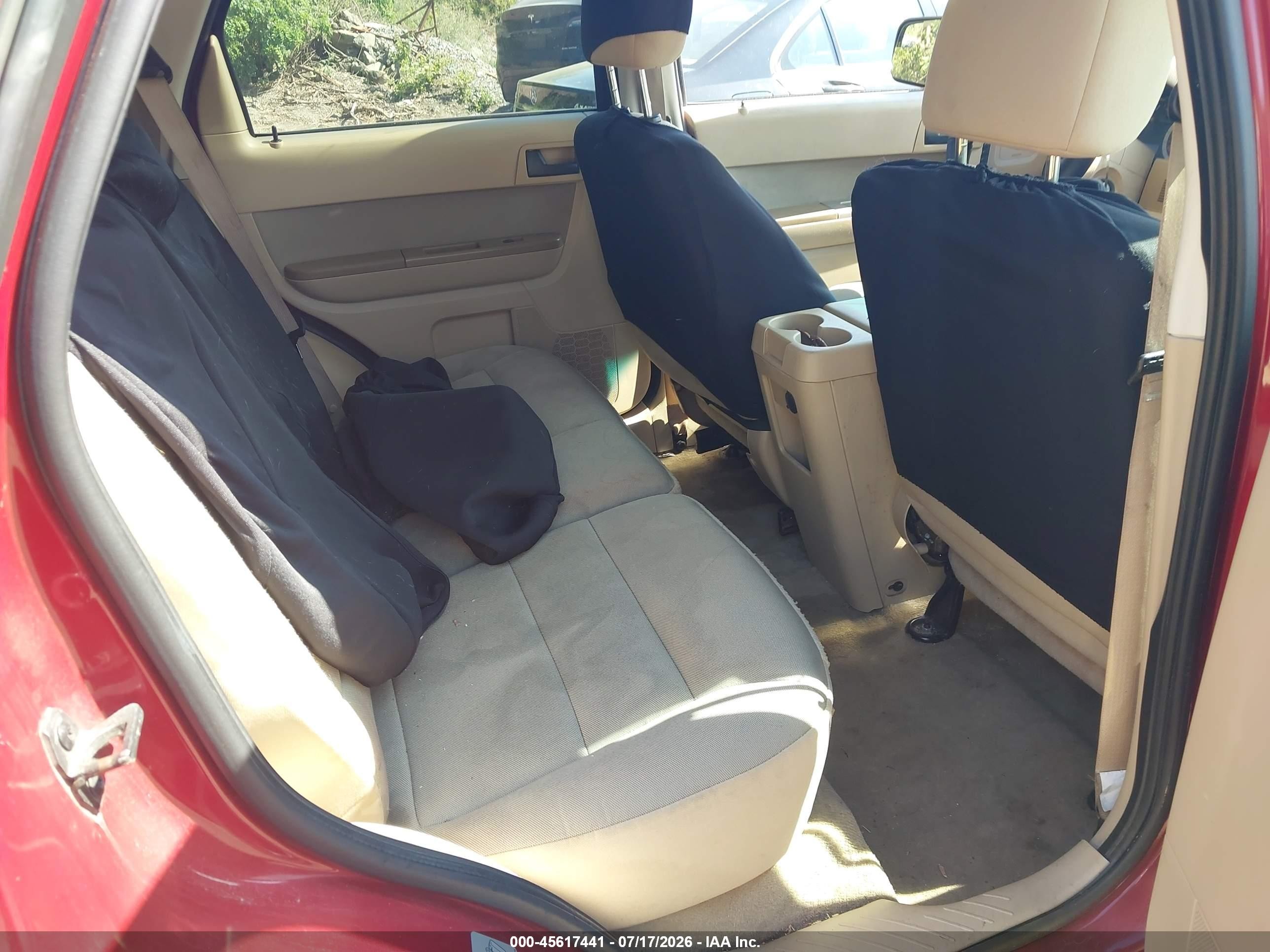 2011 Ford Escape Xlt Red vin: 1FMCU9D79BKB50494