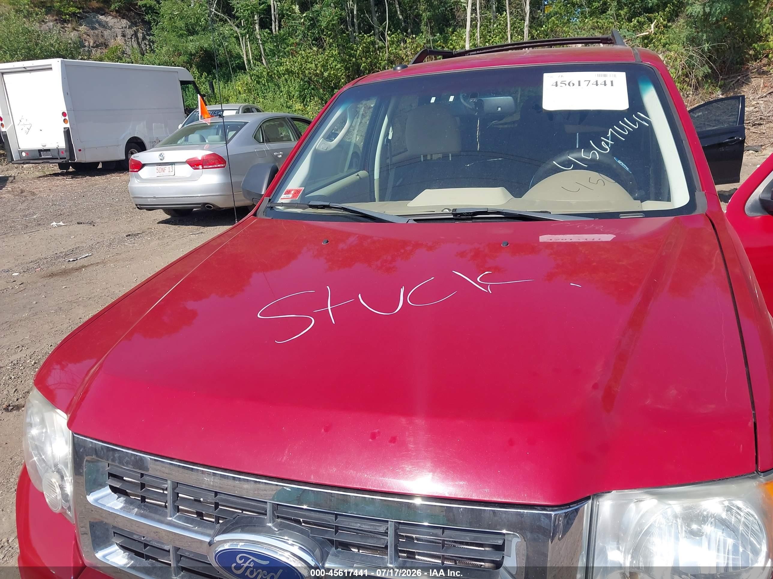 2011 Ford Escape Xlt Red vin: 1FMCU9D79BKB50494