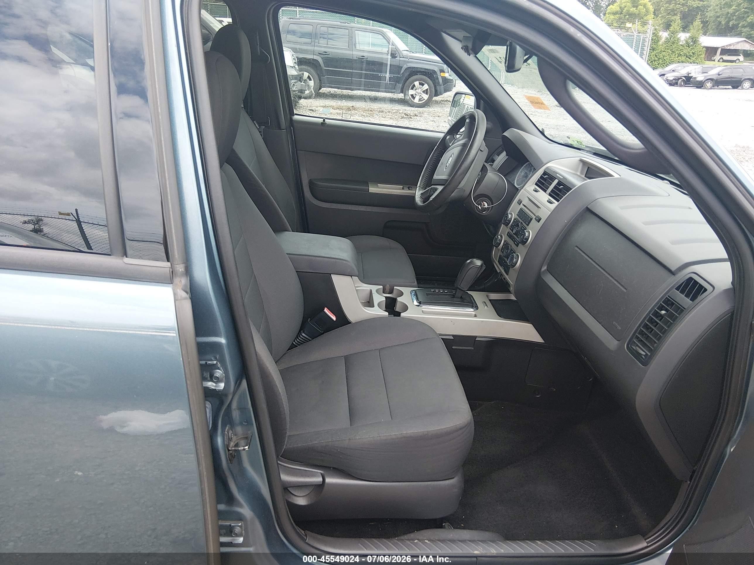 2011 Ford Escape Xlt Blue vin: 1FMCU9D79BKB71636