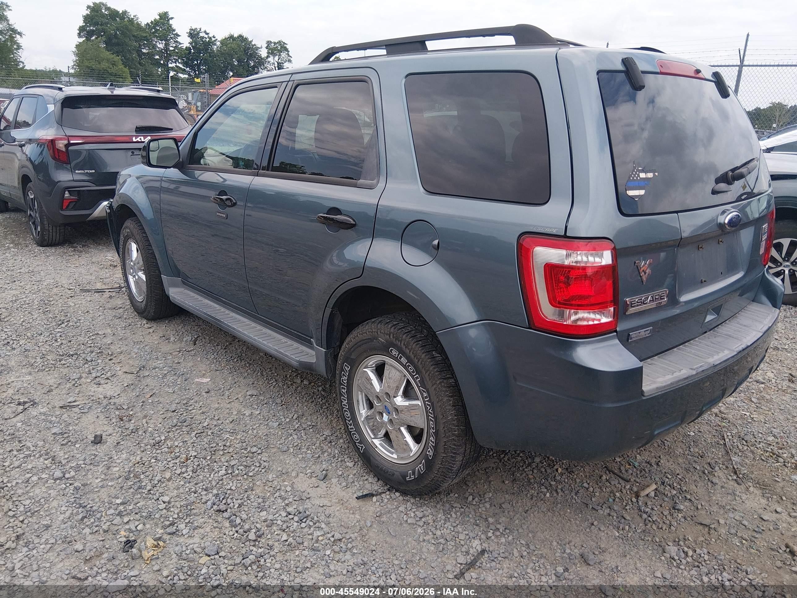 2011 Ford Escape Xlt Blue vin: 1FMCU9D79BKB71636