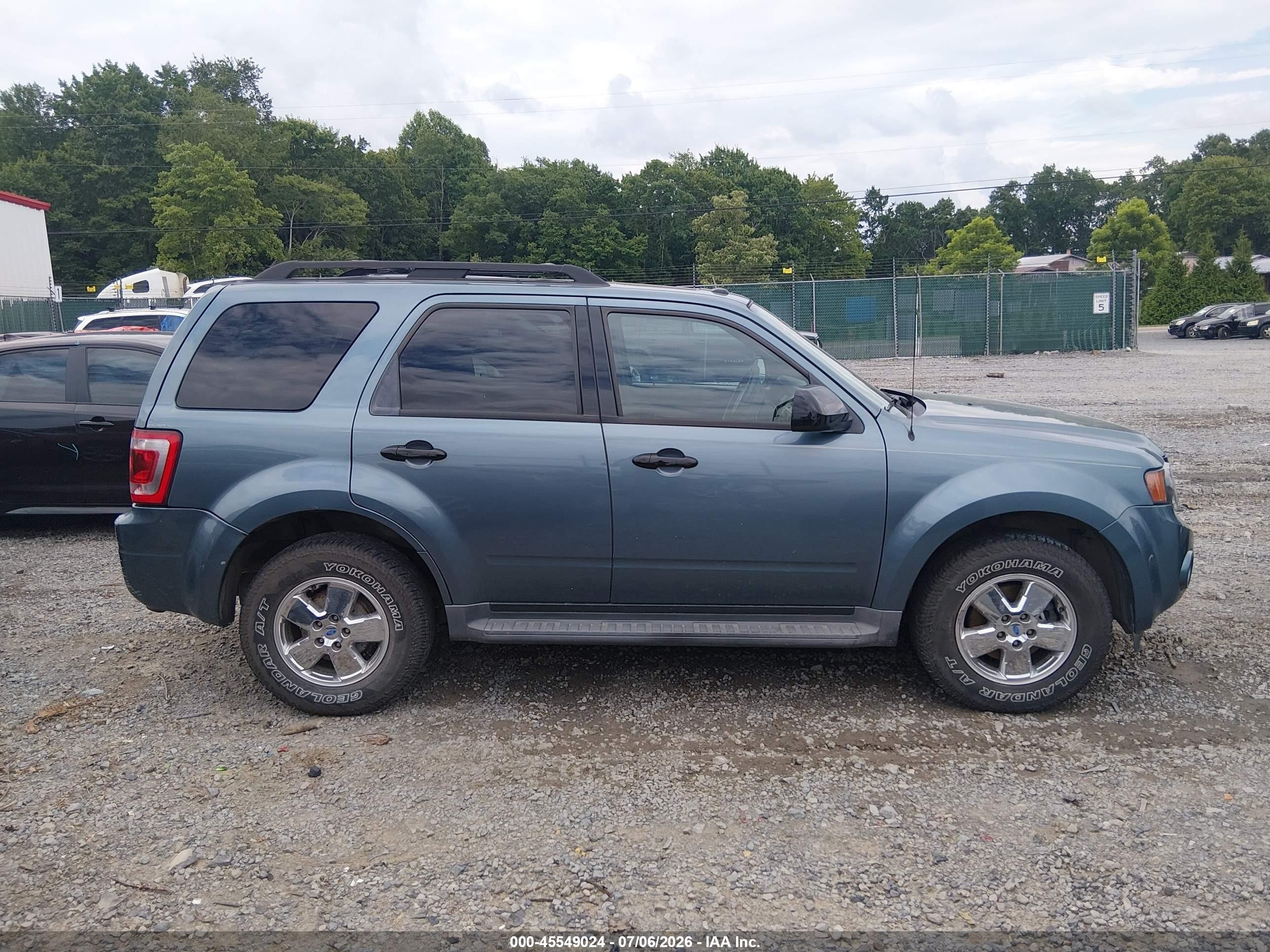 2011 Ford Escape Xlt Blue vin: 1FMCU9D79BKB71636