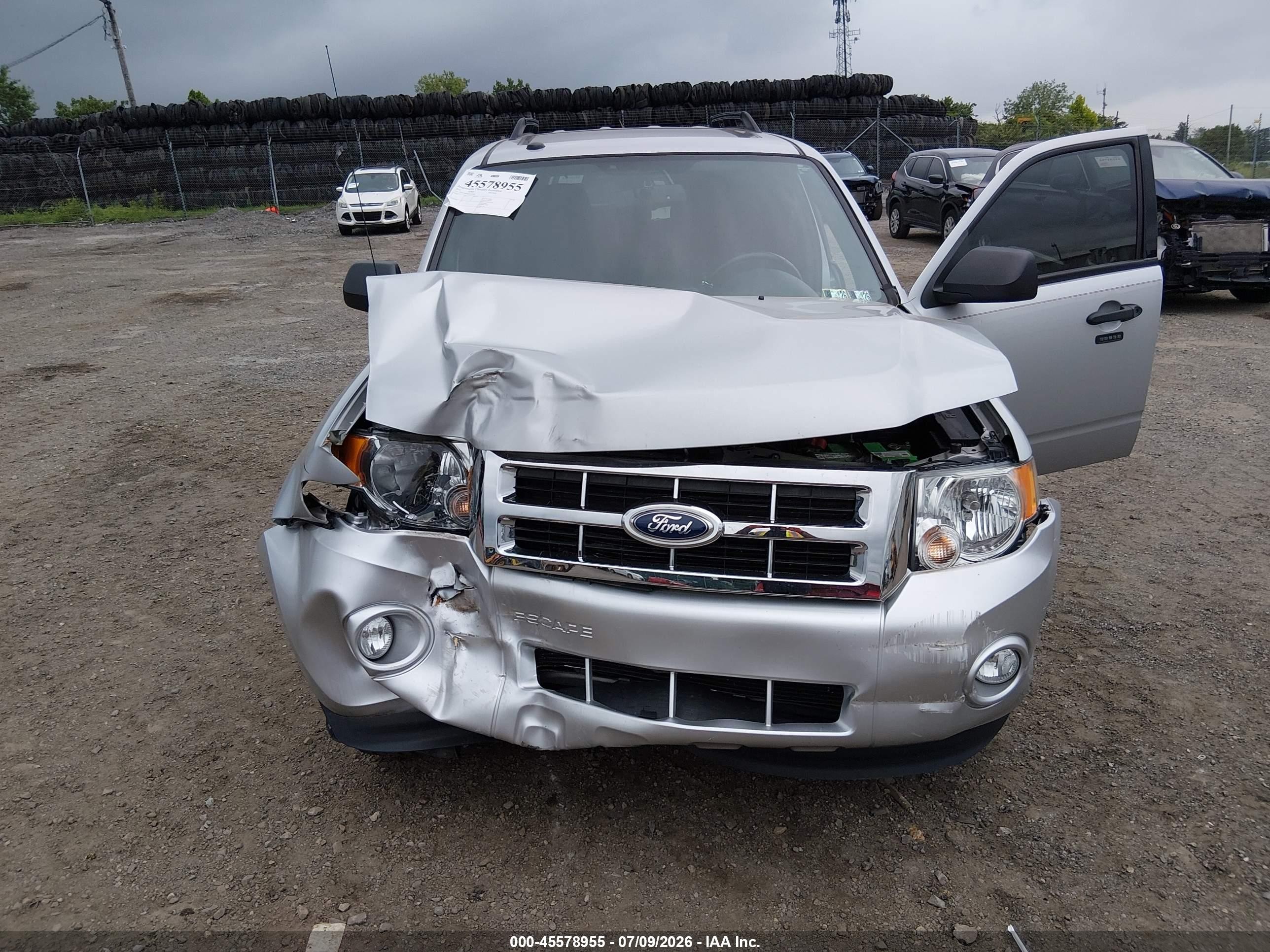 2012 Ford Escape Xlt Silver vin: 1FMCU9D79CKA20023