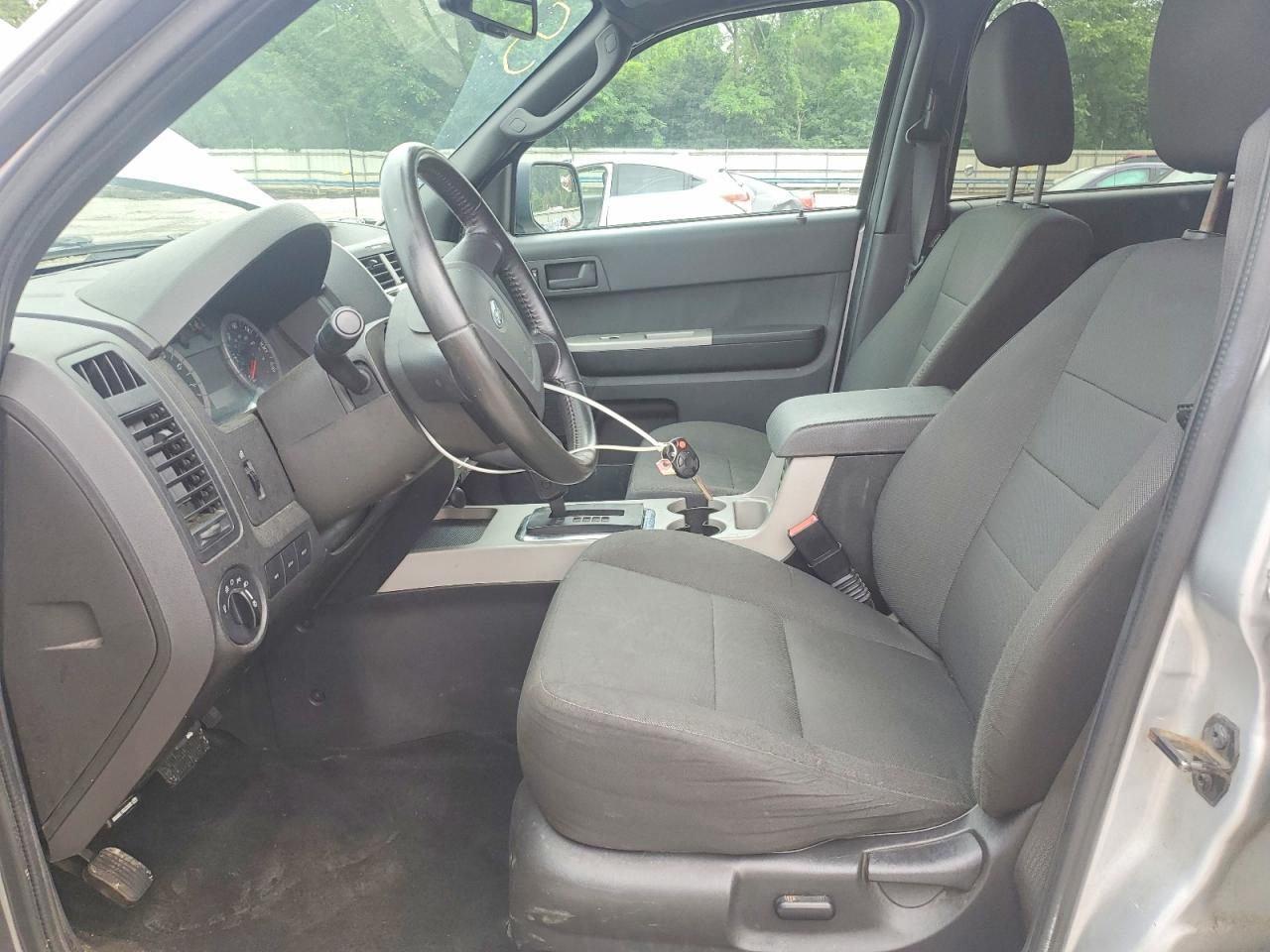 2010 Ford Escape Xlt Серебряный vin: 1FMCU9D7XAKD12941