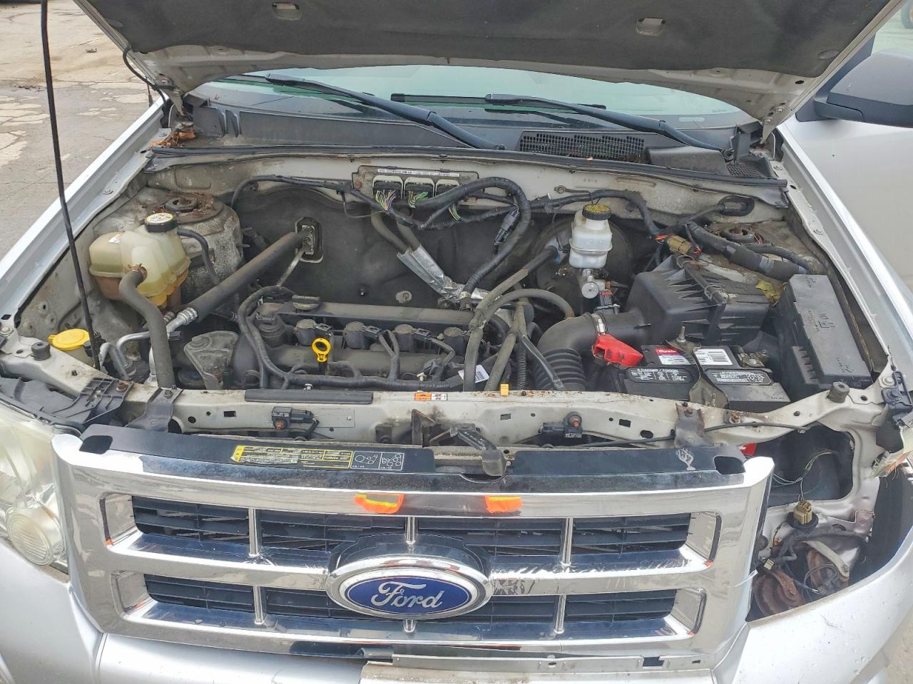 2010 Ford Escape Xlt Серебряный vin: 1FMCU9D7XAKD12941