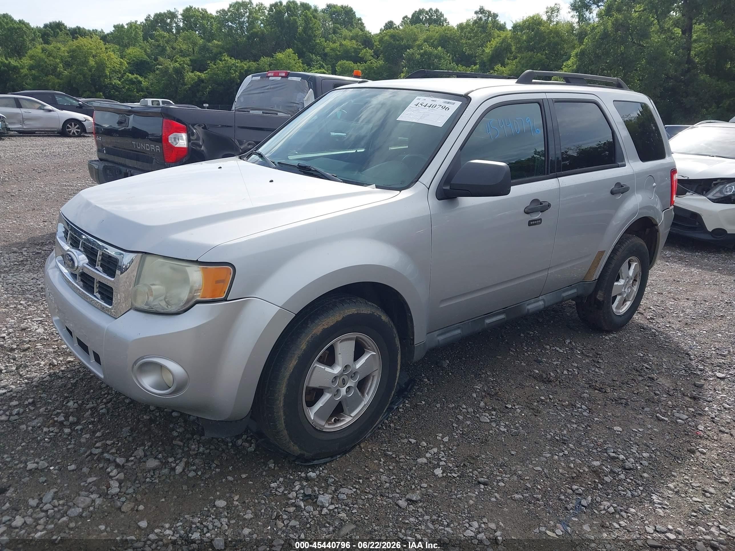 2011 Ford Escape Xlt Серебряный vin: 1FMCU9D7XBKB26222