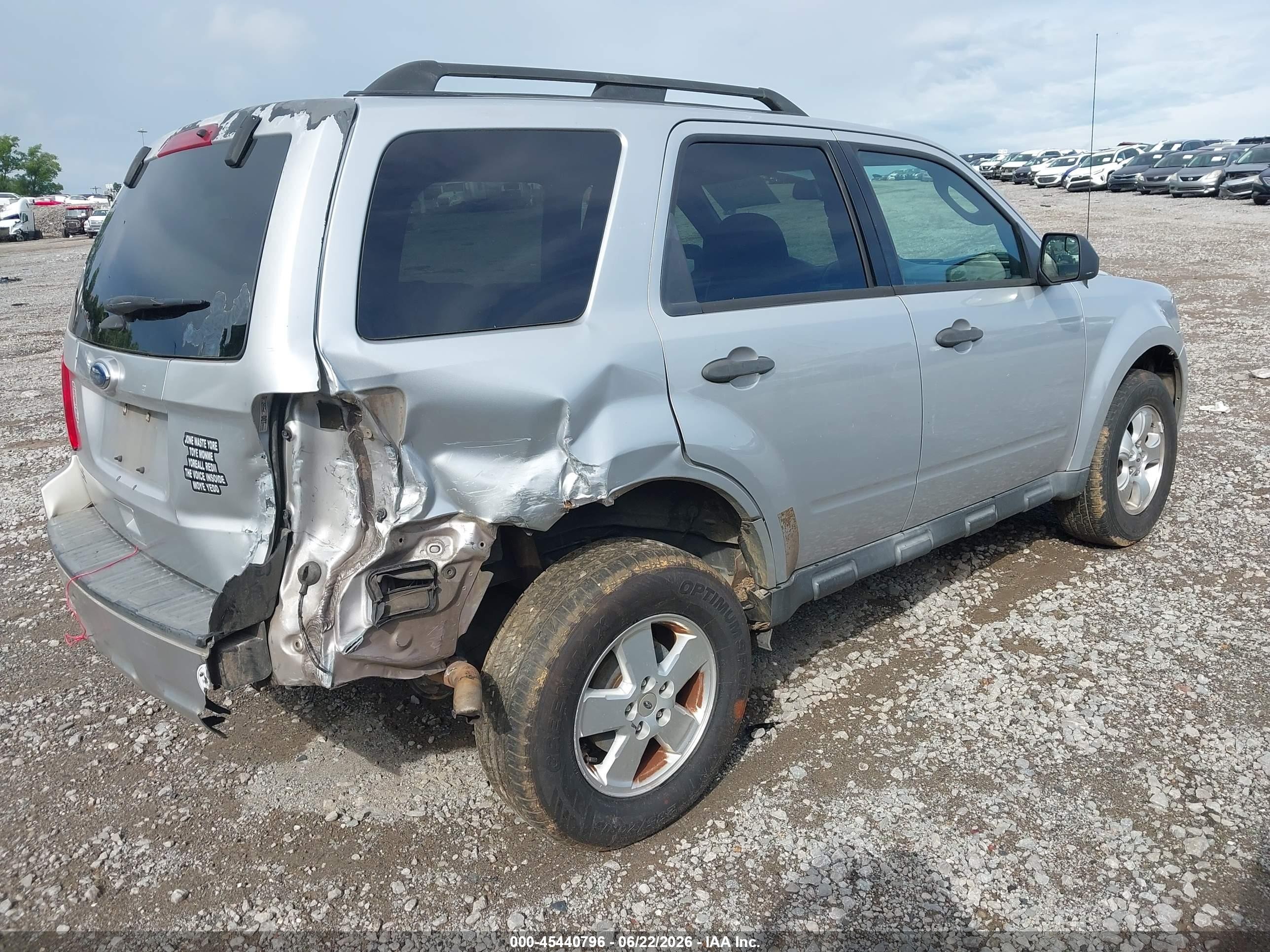 2011 Ford Escape Xlt Серебряный vin: 1FMCU9D7XBKB26222
