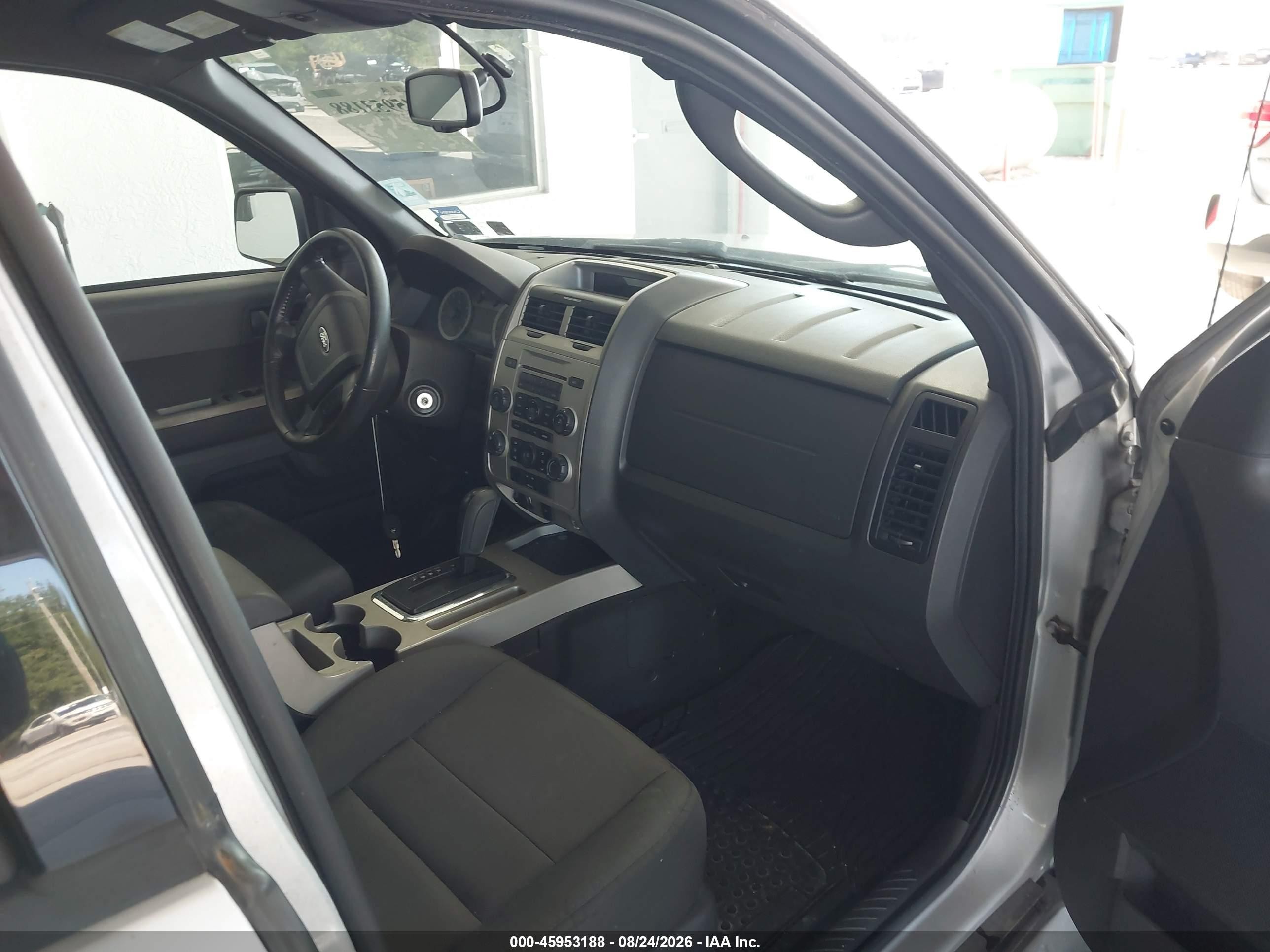 2011 Ford Escape Xlt Silver vin: 1FMCU9D7XBKC12419