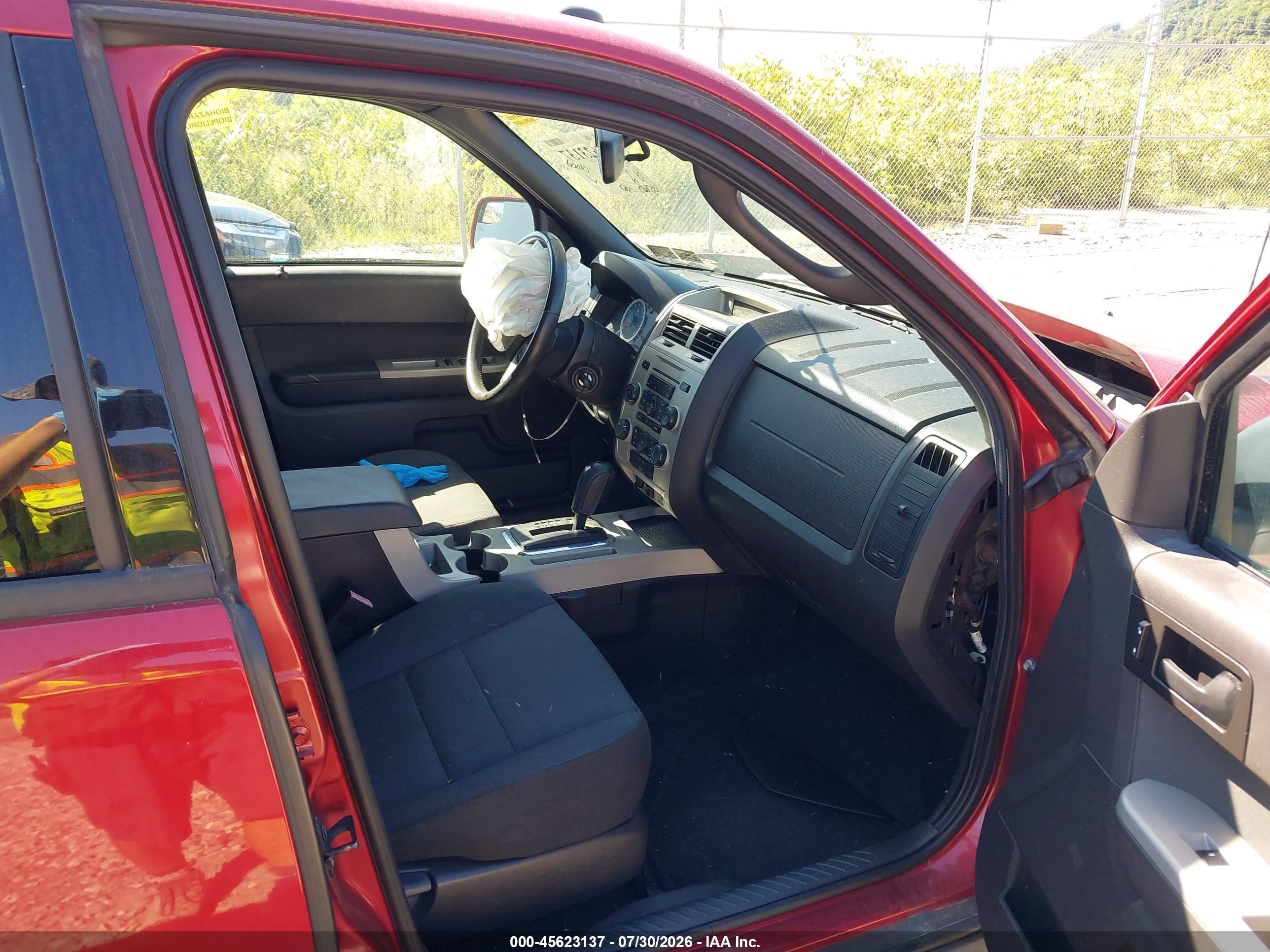 2012 Ford Escape Xlt Red vin: 1FMCU9D7XCKB28330
