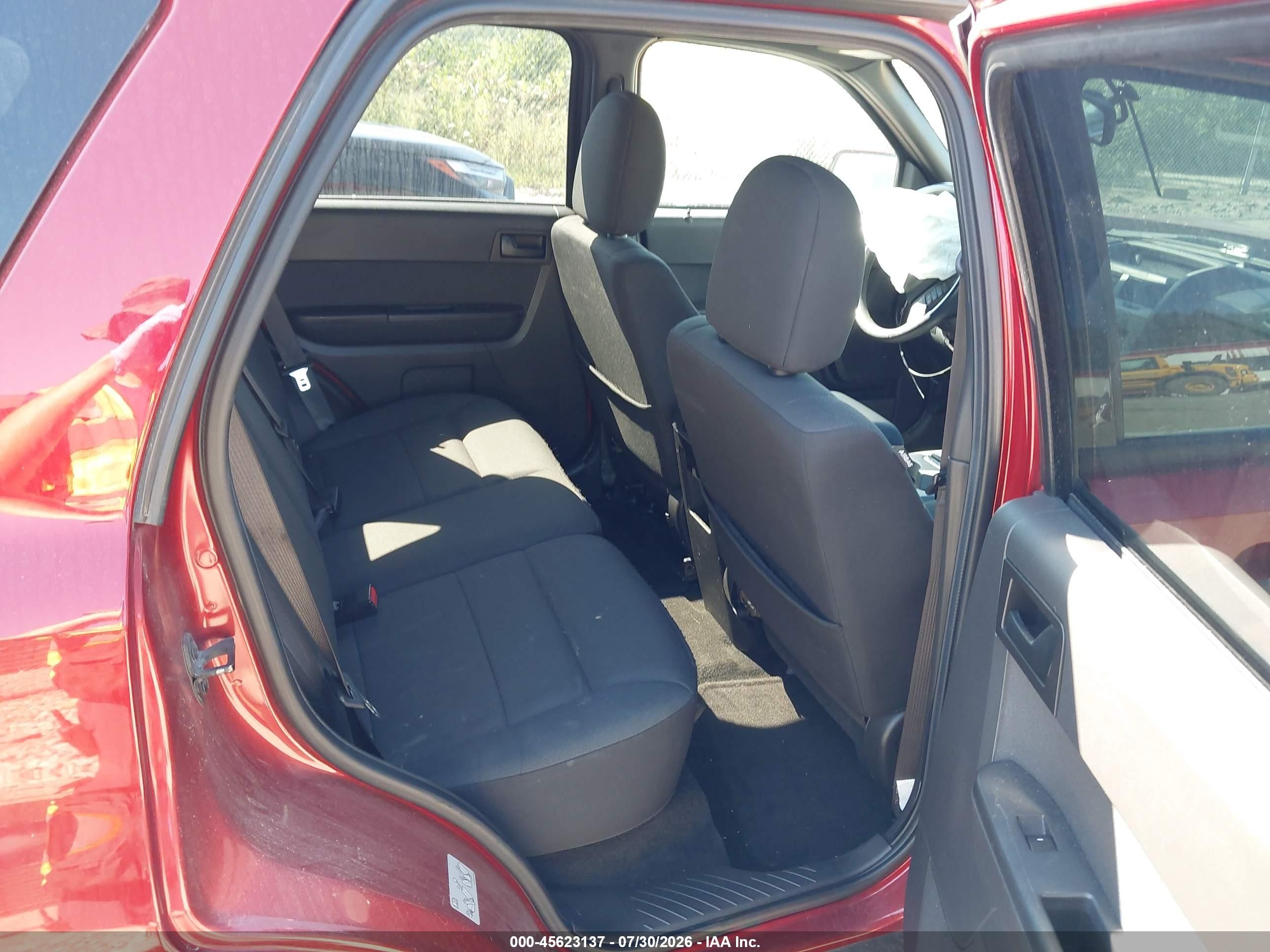 2012 Ford Escape Xlt Red vin: 1FMCU9D7XCKB28330