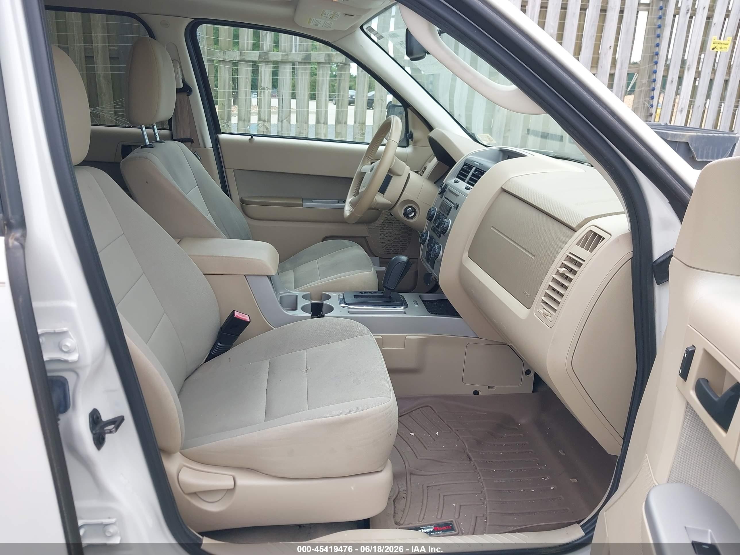 2012 Ford Escape Xlt White vin: 1FMCU9D7XCKB99009