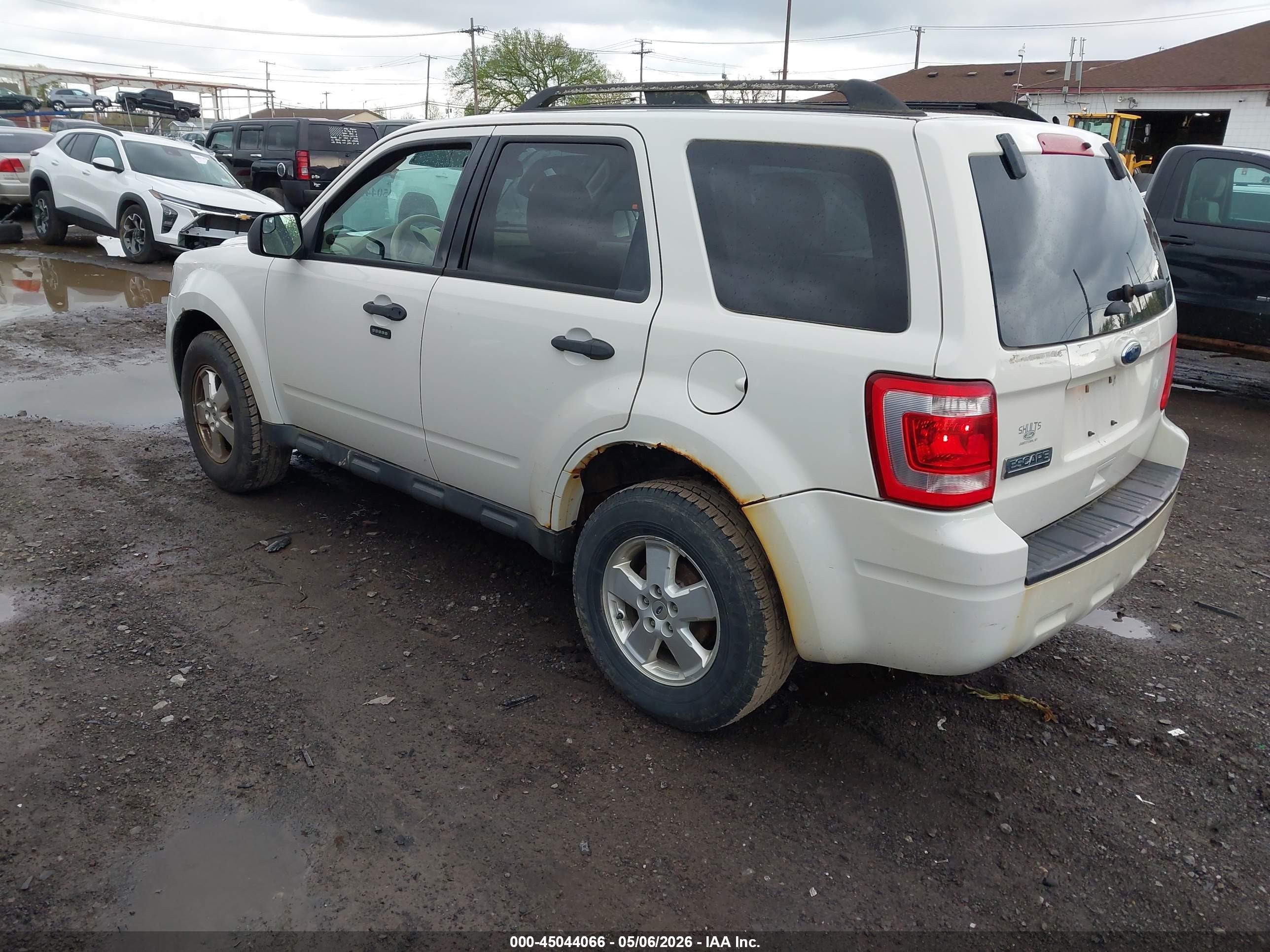2012 Ford Escape Xlt White vin: 1FMCU9D7XCKC48659