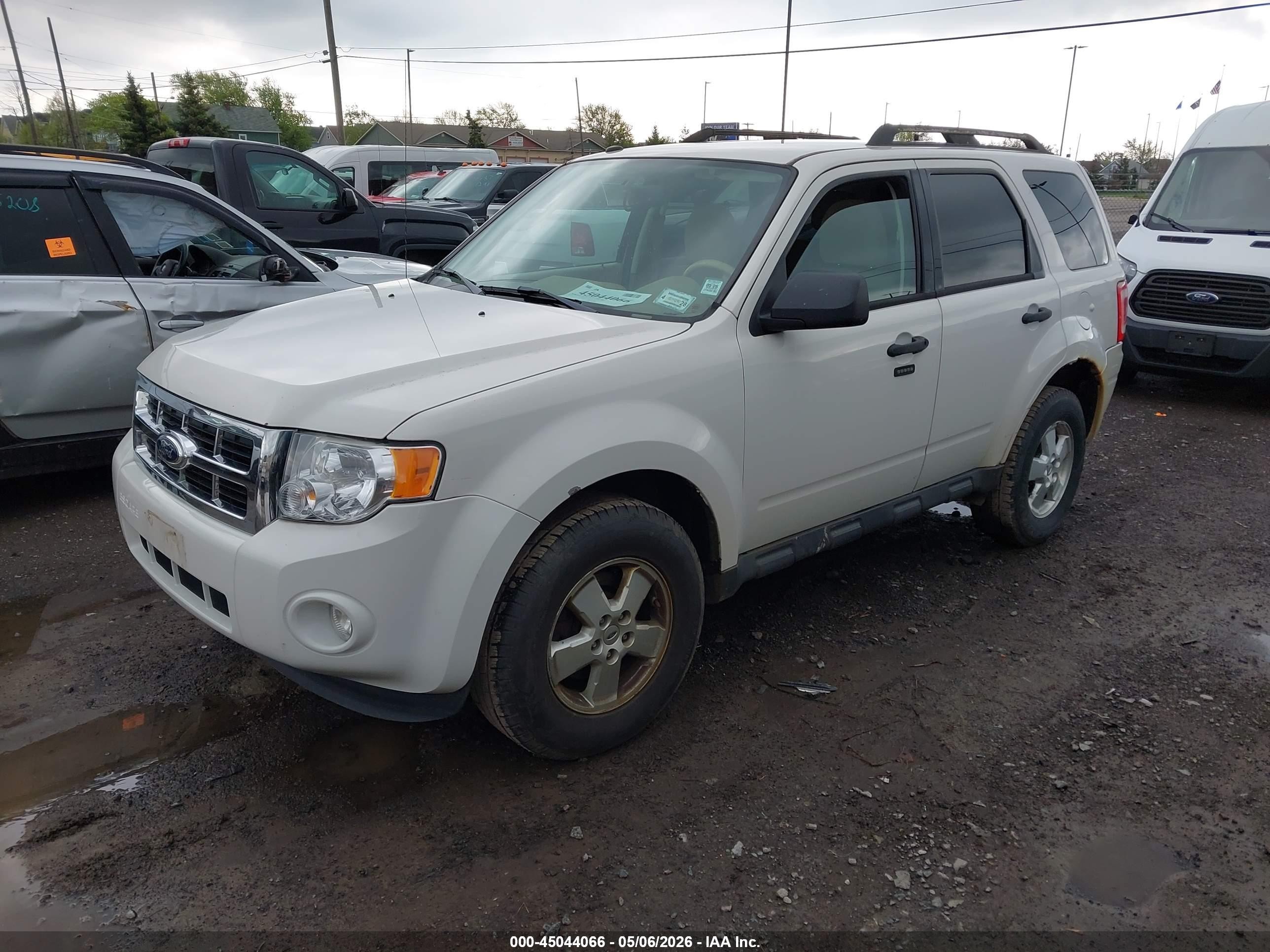 2012 Ford Escape Xlt White vin: 1FMCU9D7XCKC48659