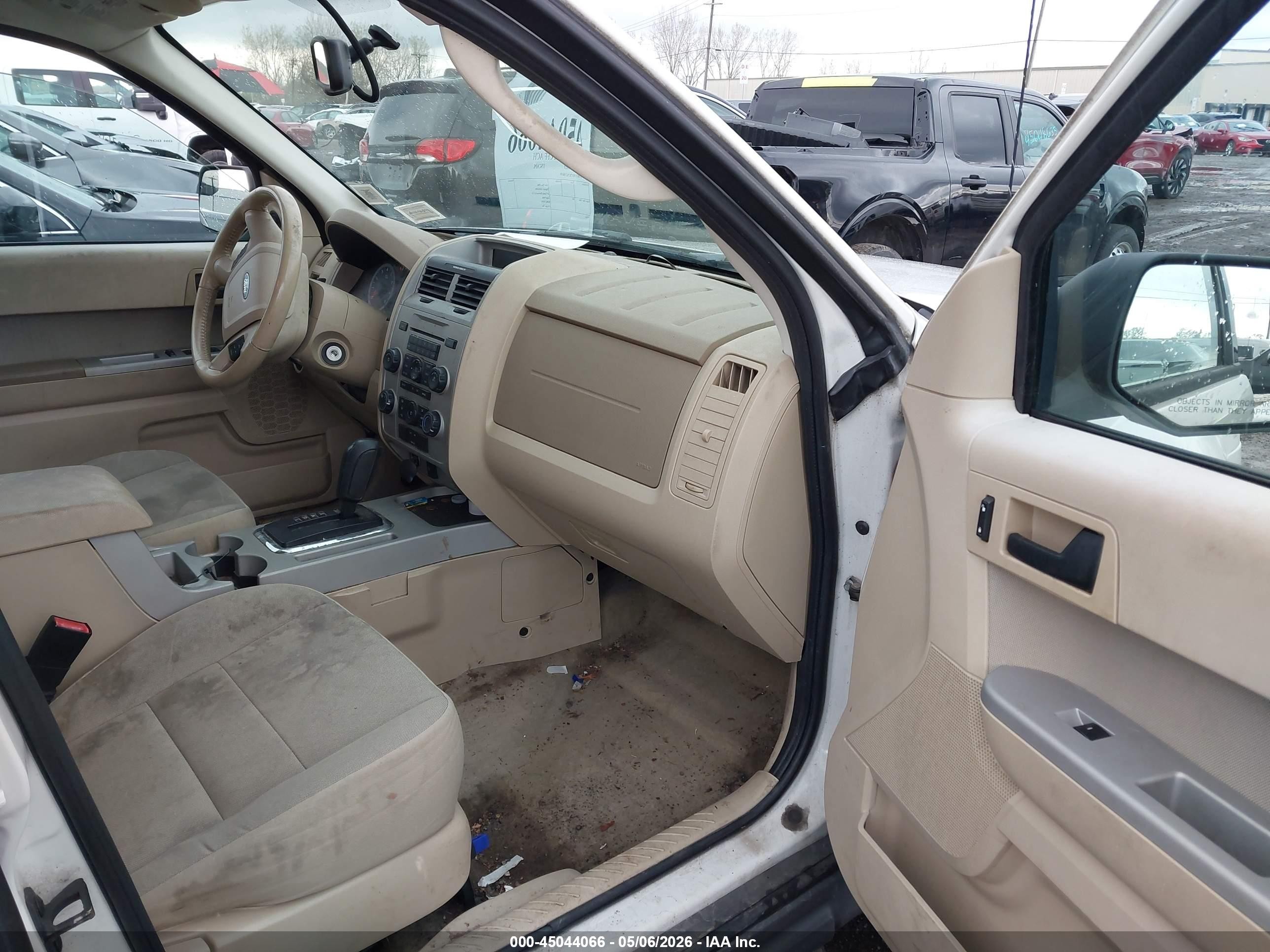 2012 Ford Escape Xlt White vin: 1FMCU9D7XCKC48659