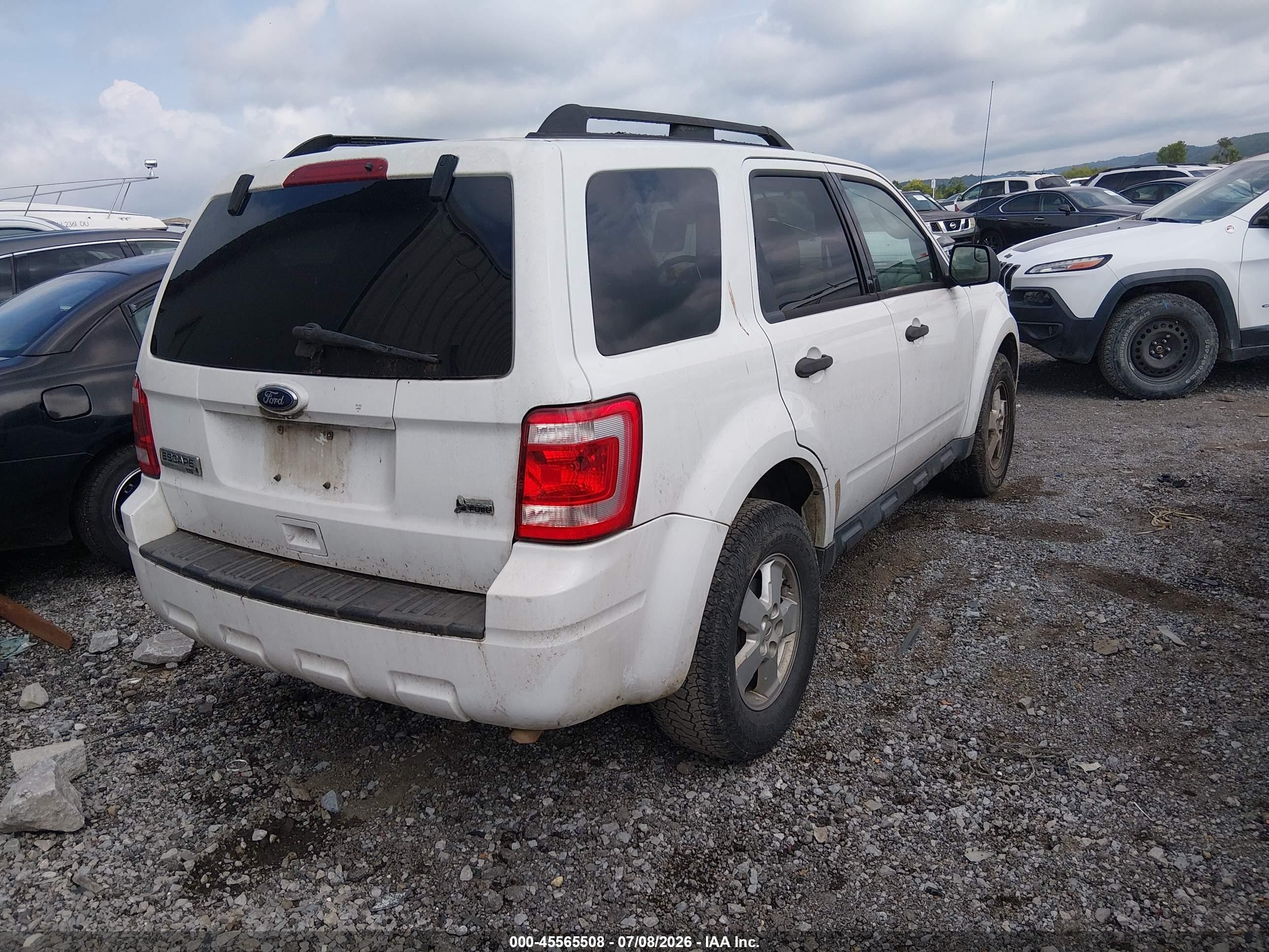 2010 Ford Escape Xlt White vin: 1FMCU9DG0AKC42253