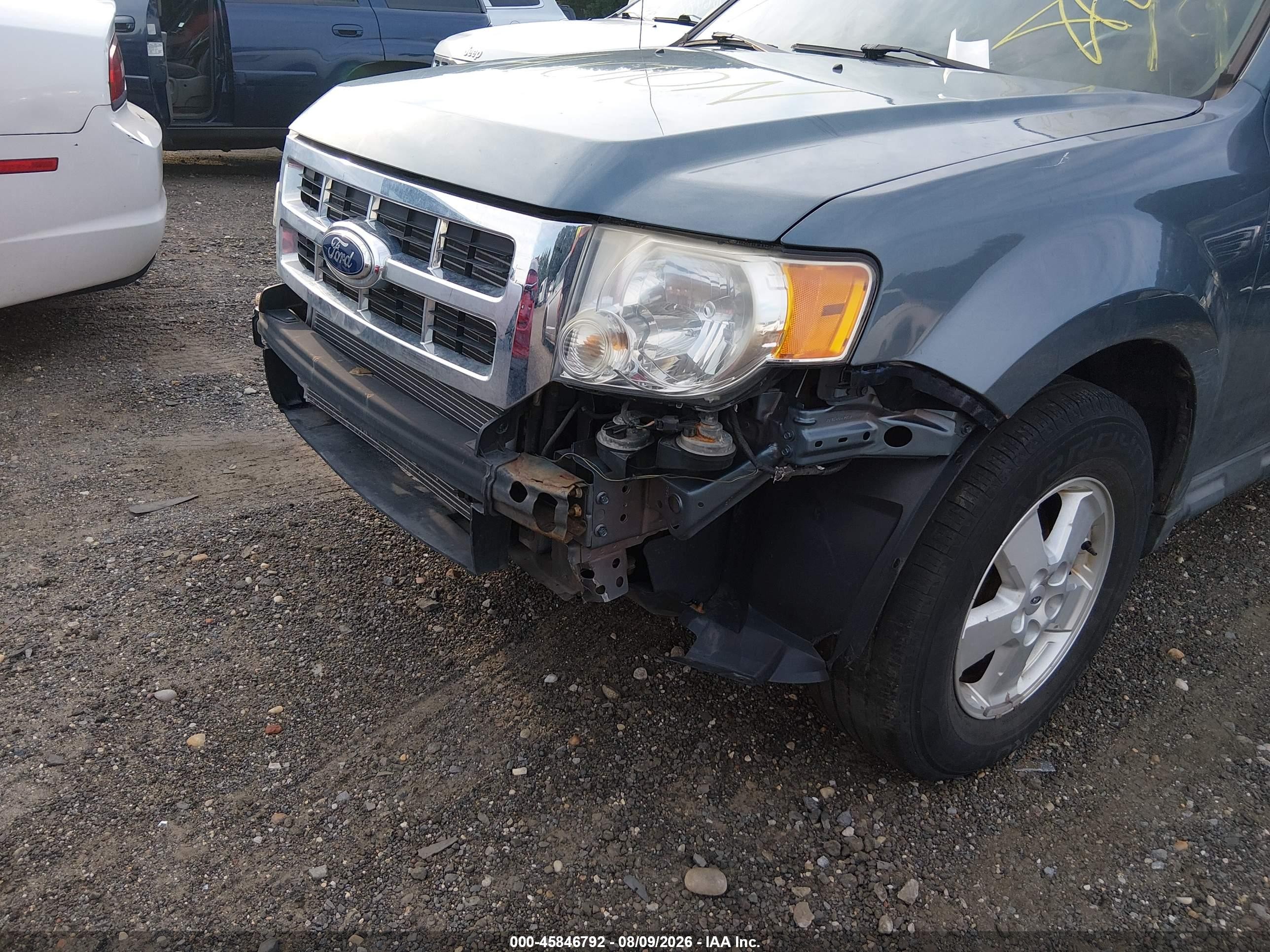 2010 Ford Escape Xlt Blue vin: 1FMCU9DG0AKD15783