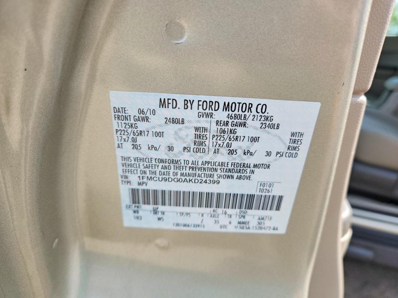 2010 Ford Escape Xlt Beige vin: 1FMCU9DG0AKD24399
