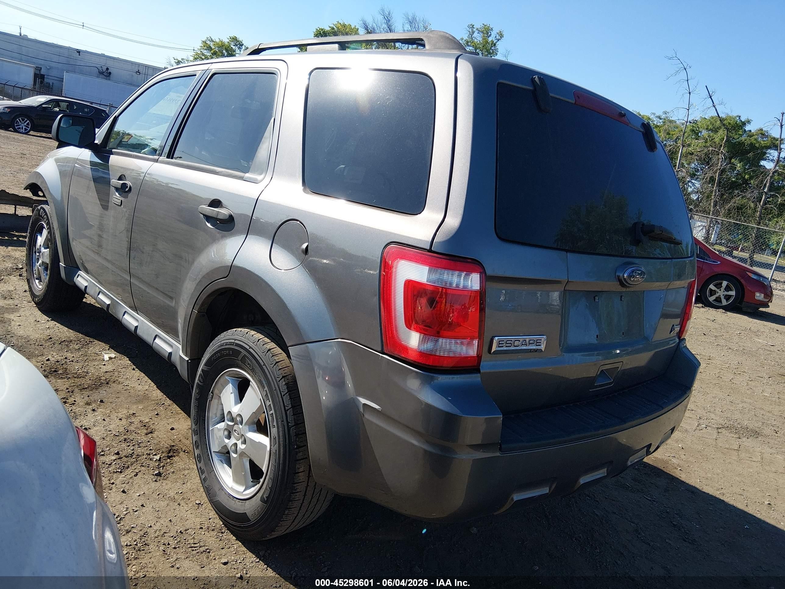 2010 Ford Escape Xlt Gray vin: 1FMCU9DG0AKD48640