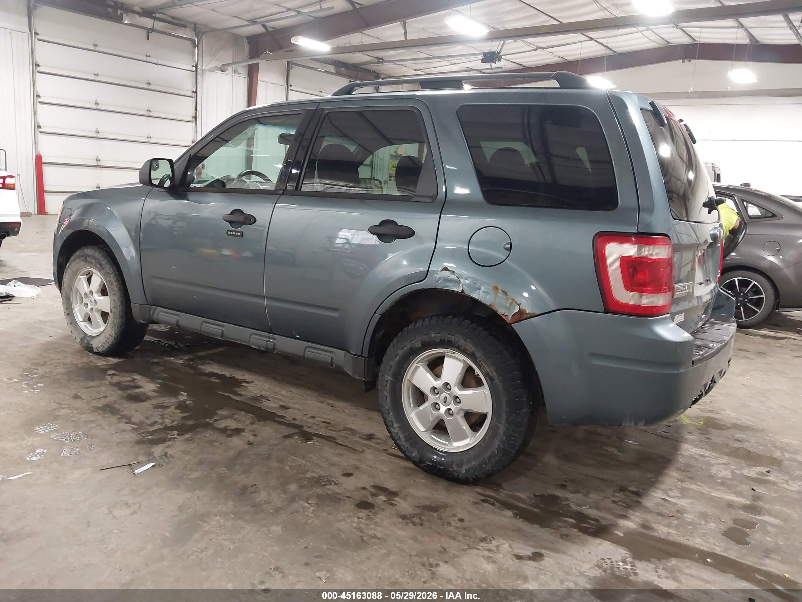 2011 Ford Escape Xlt Синий vin: 1FMCU9DG0BKA33984