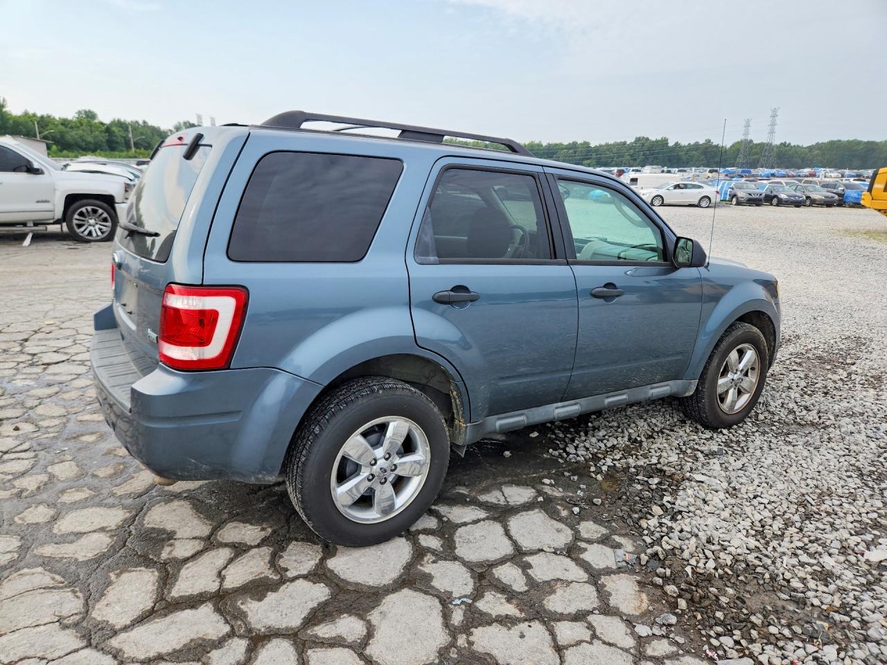 2011 Ford Escape Xlt Blue vin: 1FMCU9DG0BKA68265
