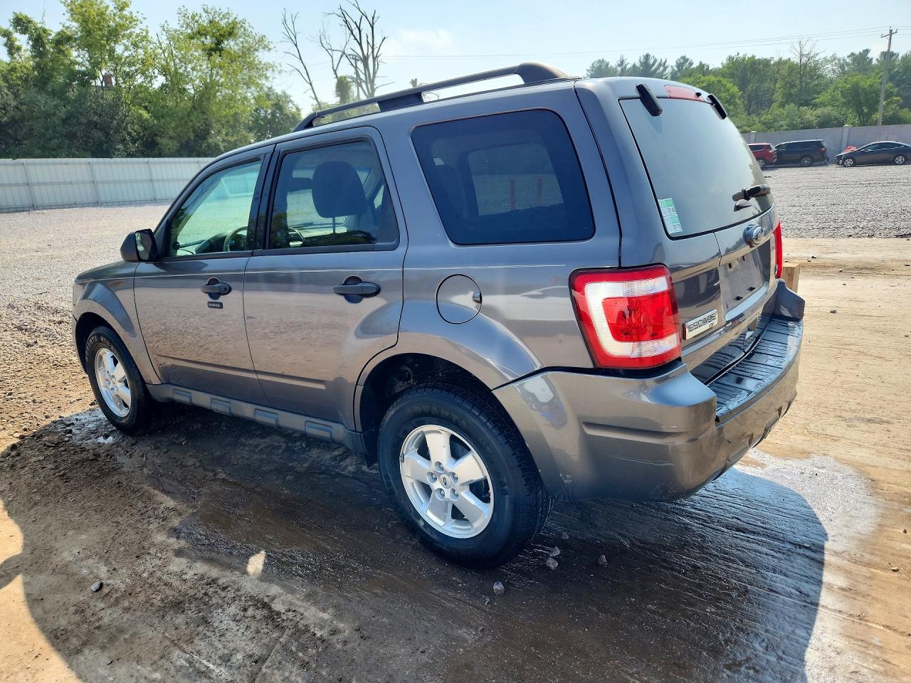 2011 Ford Escape Xlt Gray vin: 1FMCU9DG0BKA91481