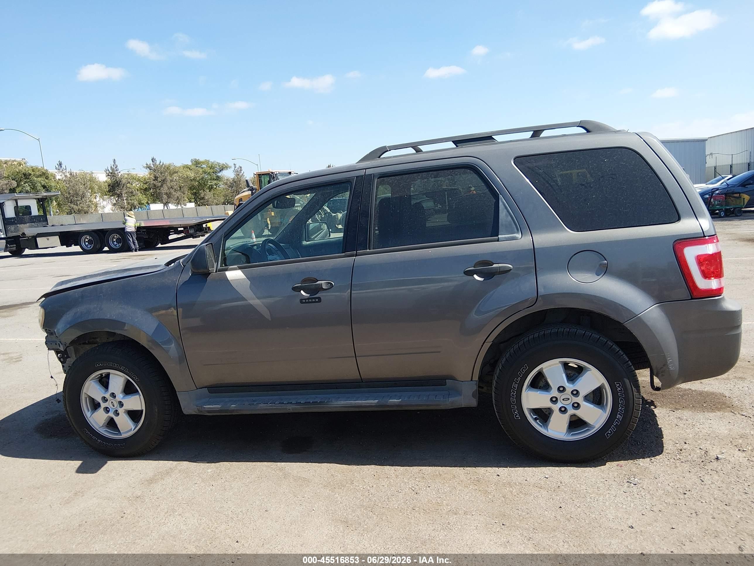 2011 Ford Escape Xlt Gray vin: 1FMCU9DG0BKB18789