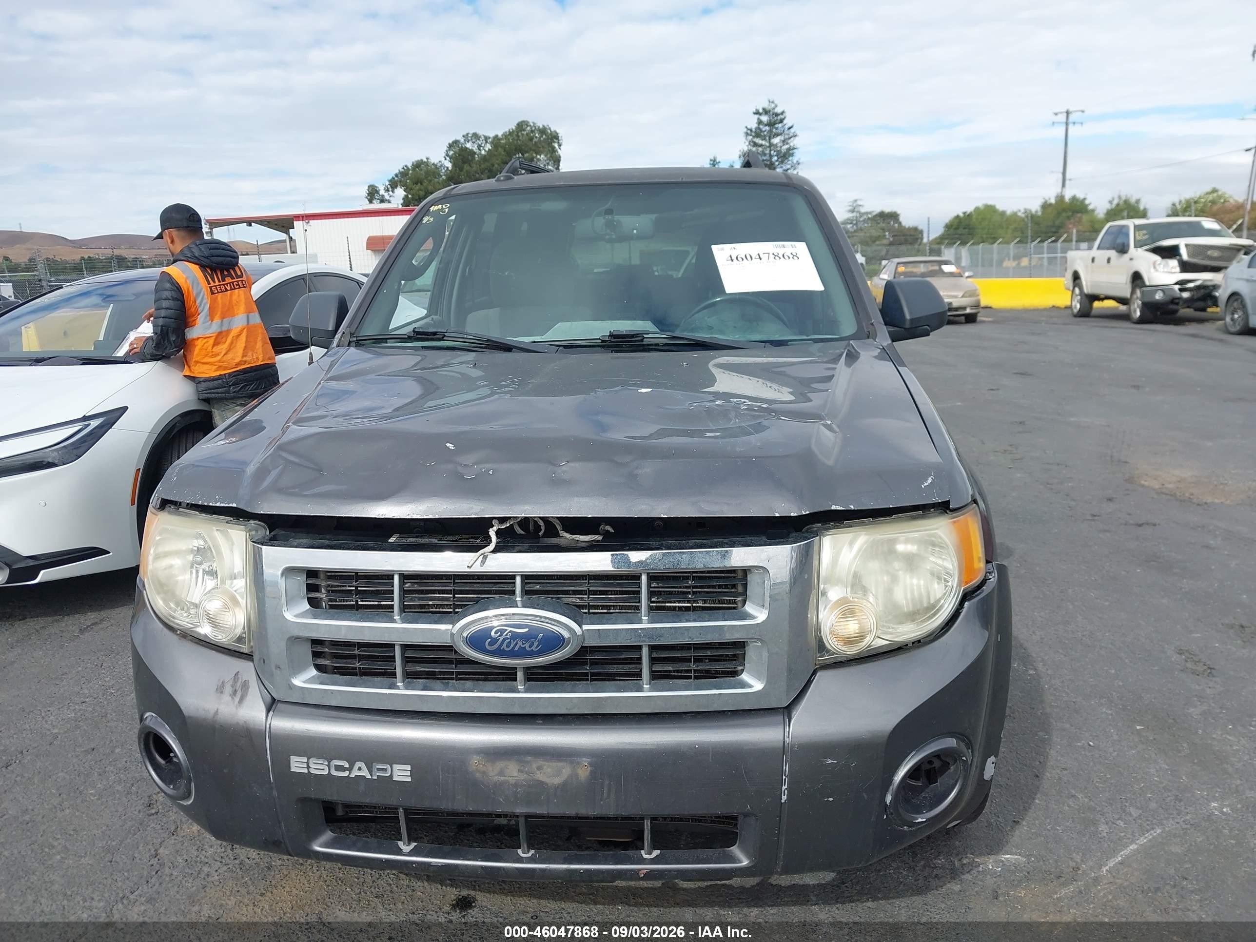 2011 Ford Escape Xlt Gray vin: 1FMCU9DG0BKC65176