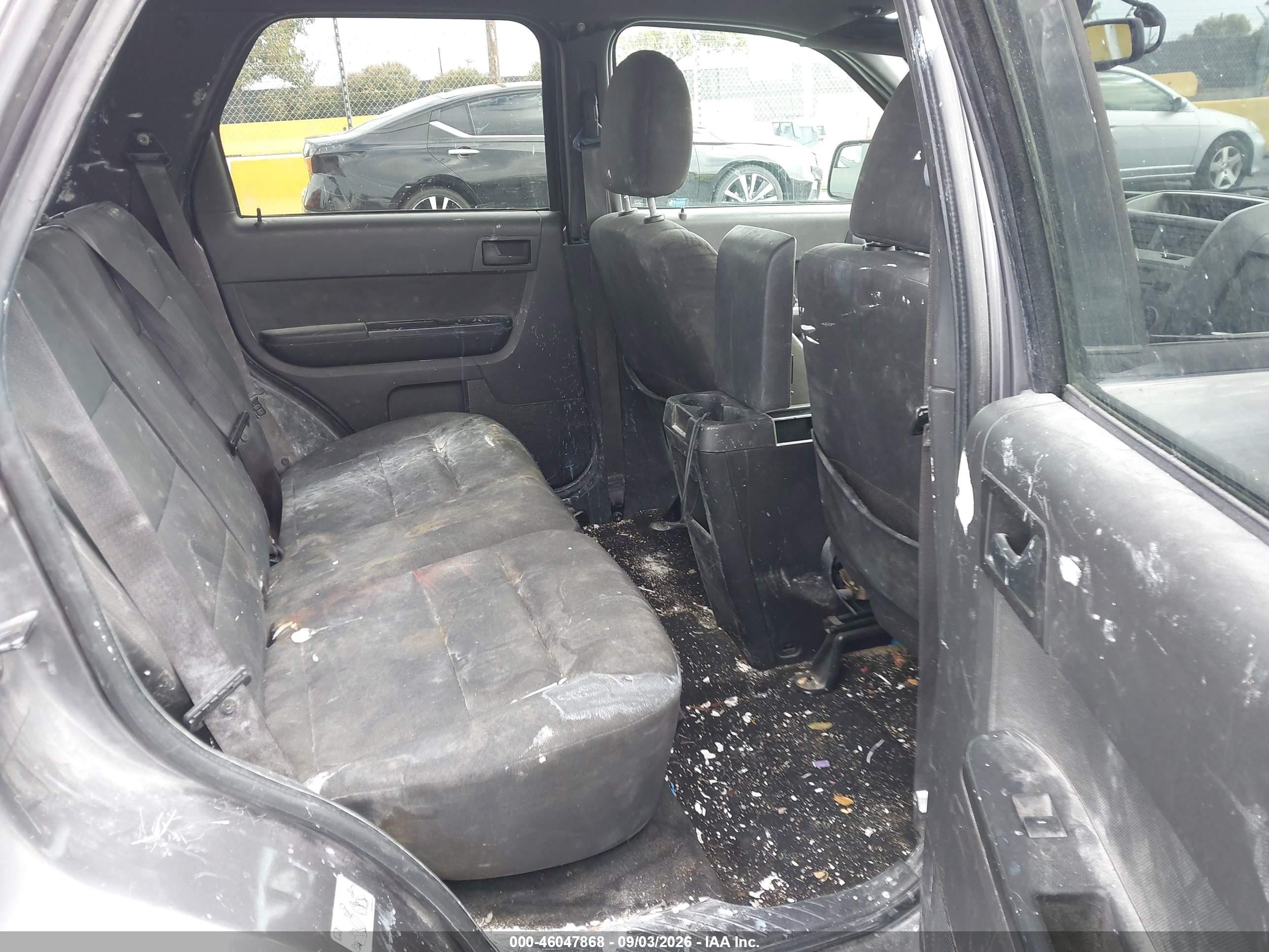 2011 Ford Escape Xlt Gray vin: 1FMCU9DG0BKC65176