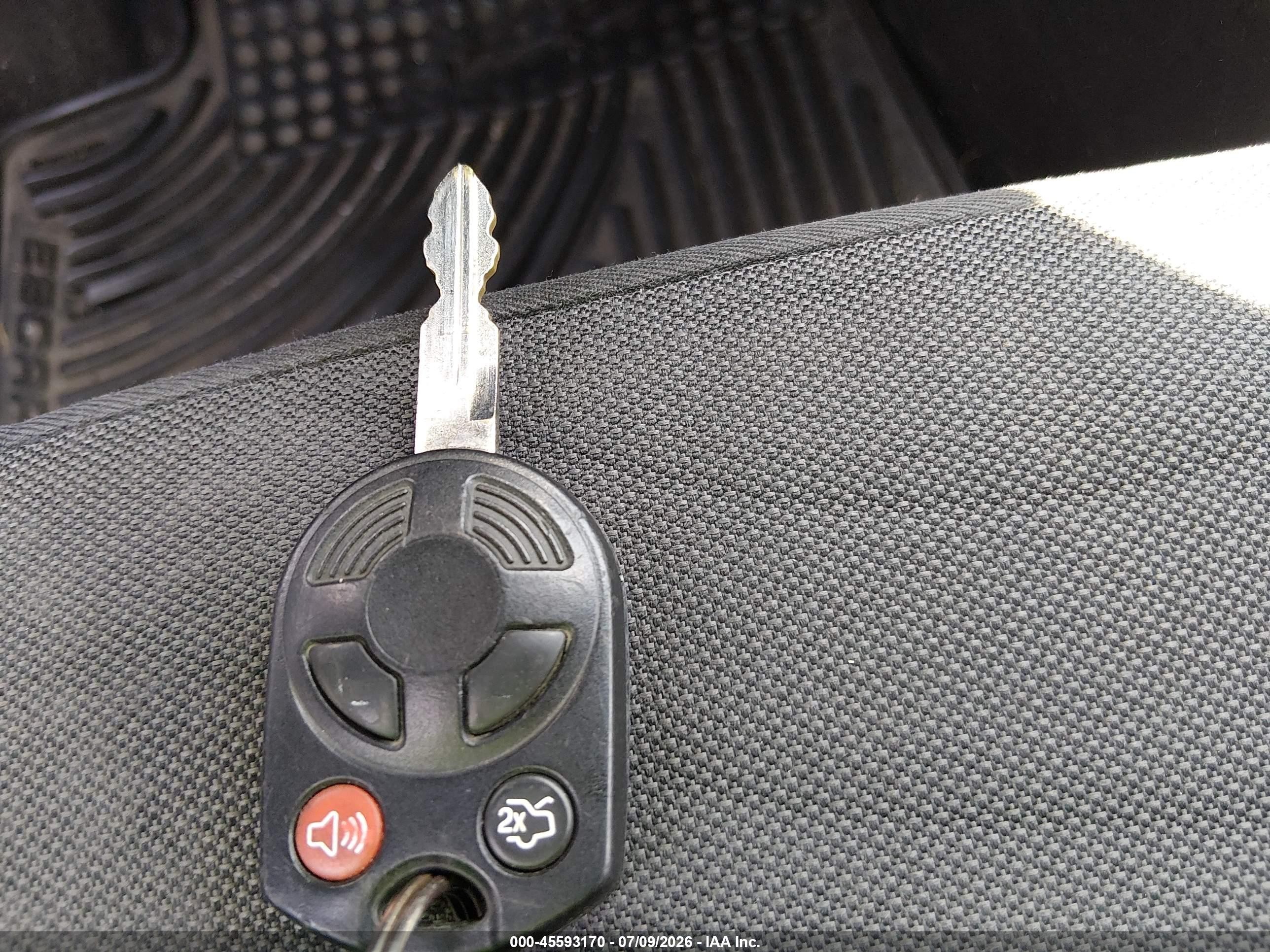 2010 Ford Escape Xlt Silver vin: 1FMCU9DG1AKC70966