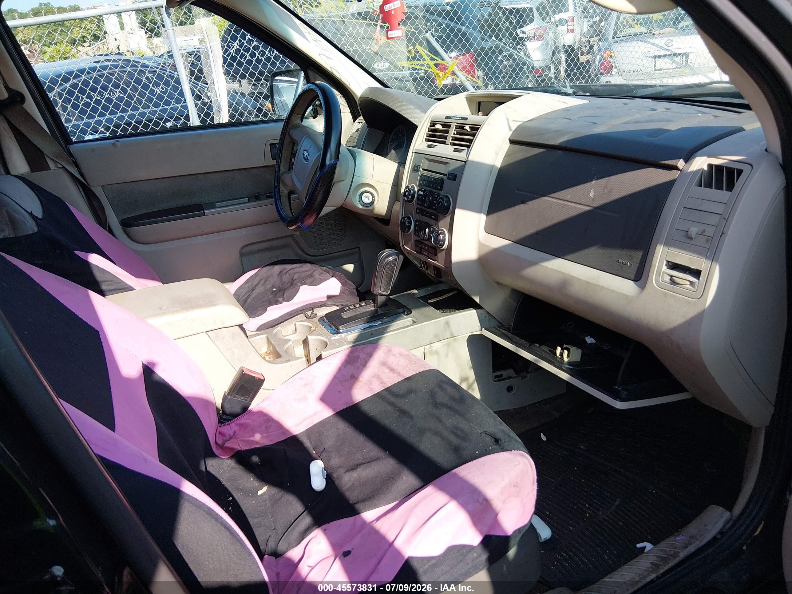 2010 Ford Escape Xlt Black vin: 1FMCU9DG1AKC84432