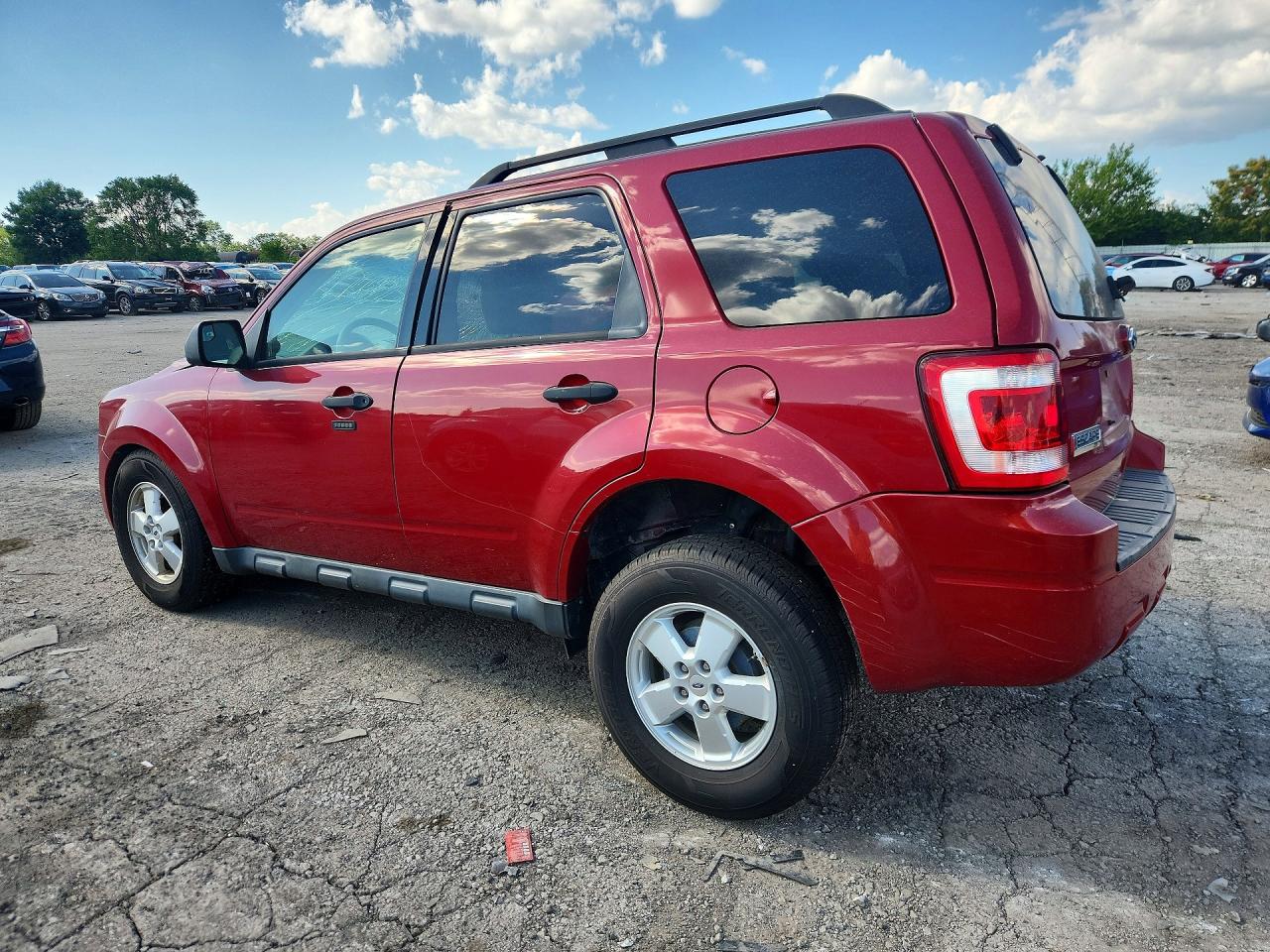 2010 Ford Escape Xlt Red vin: 1FMCU9DG1AKC97536