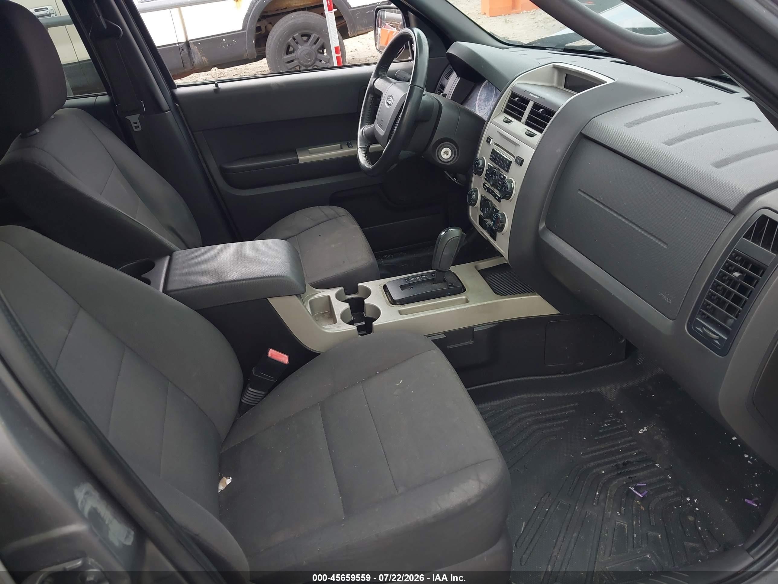 2011 Ford Escape Xlt Gray vin: 1FMCU9DG1BKC36625