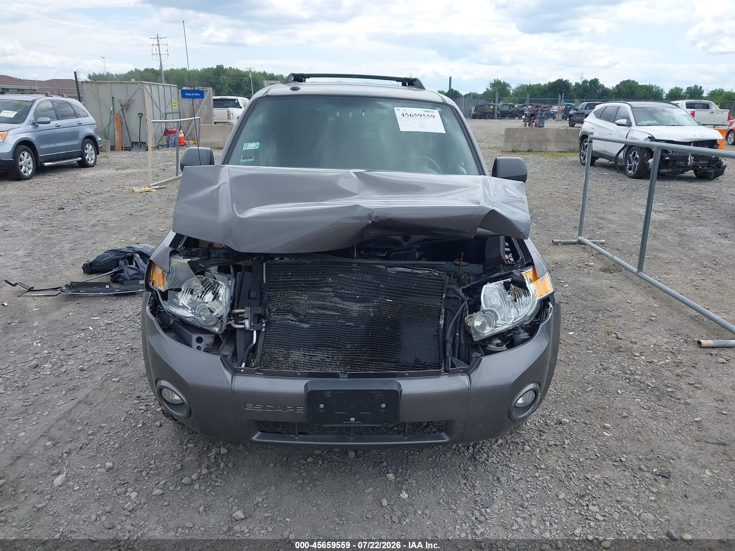 2011 Ford Escape Xlt Gray vin: 1FMCU9DG1BKC36625