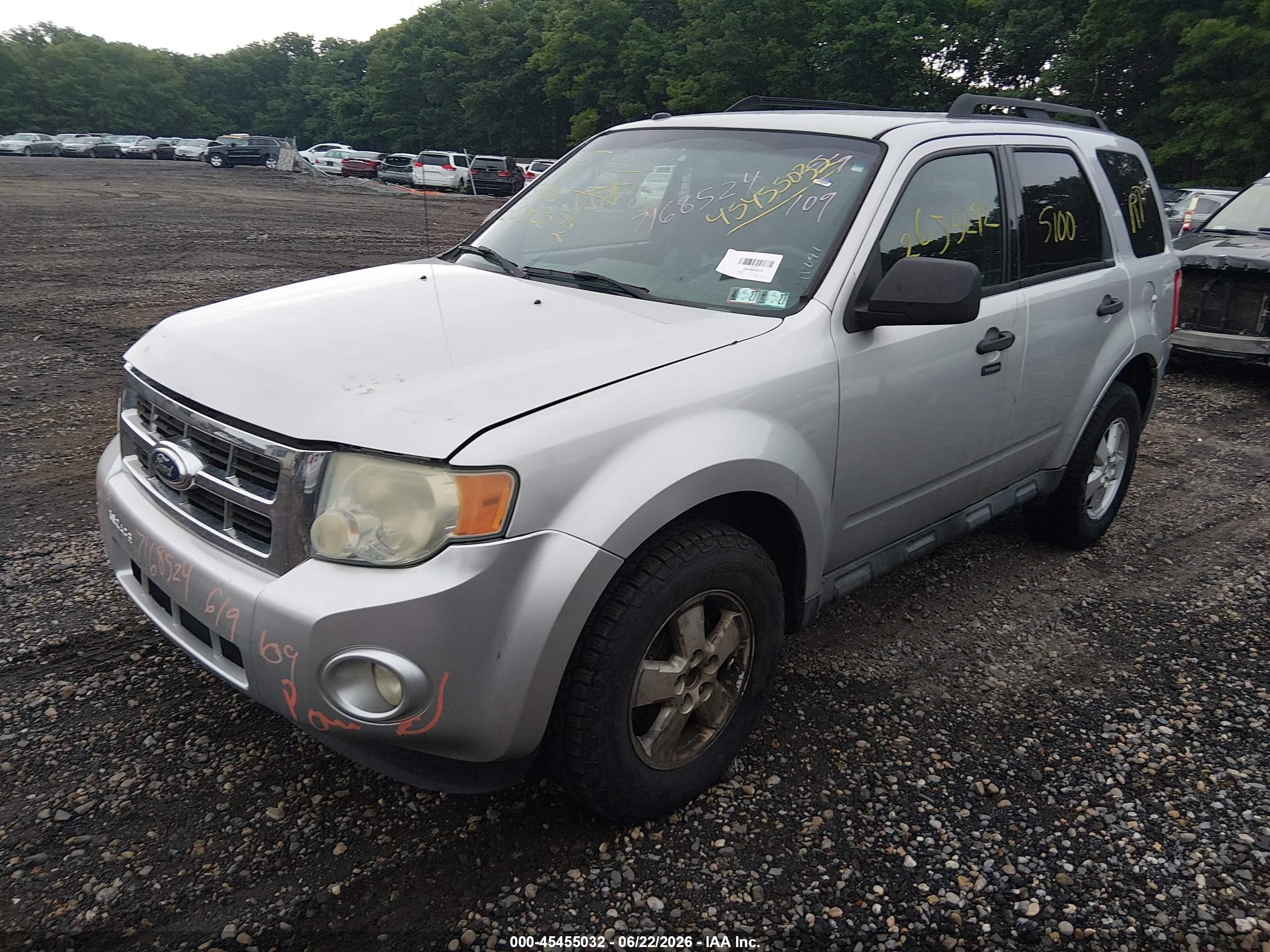 2010 Ford Escape Xlt Gray vin: 1FMCU9DG2AKB76319