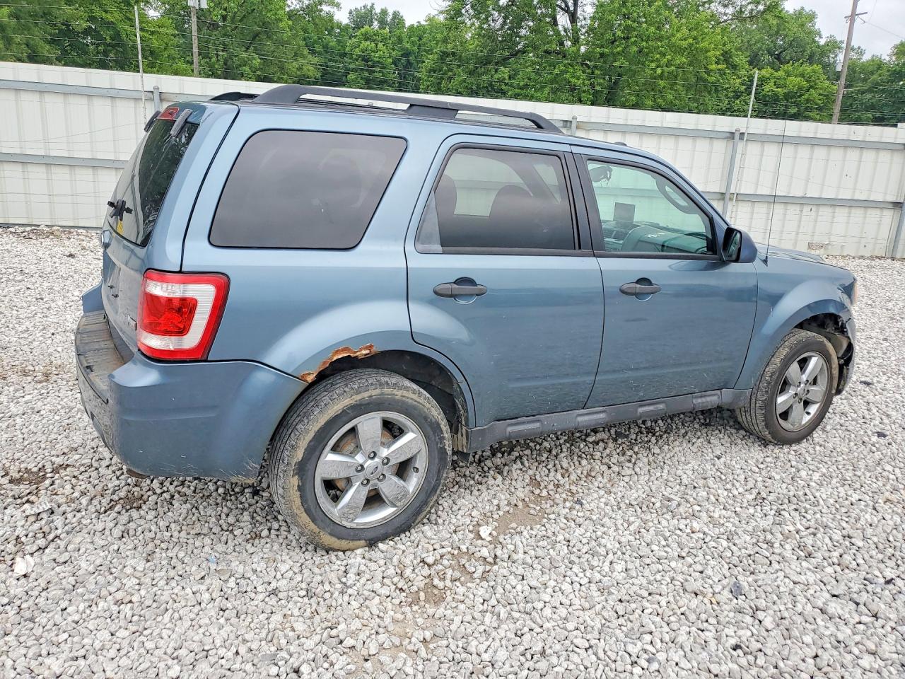 2010 Ford Escape Xlt Blue vin: 1FMCU9DG2AKD46713