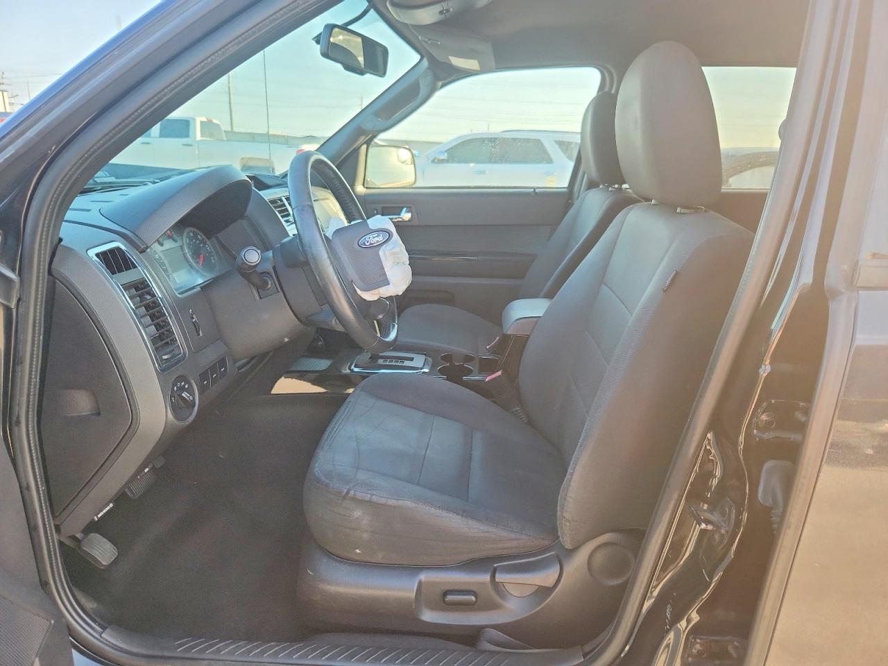 2011 Ford Escape Xlt Black vin: 1FMCU9DG2BKA68364
