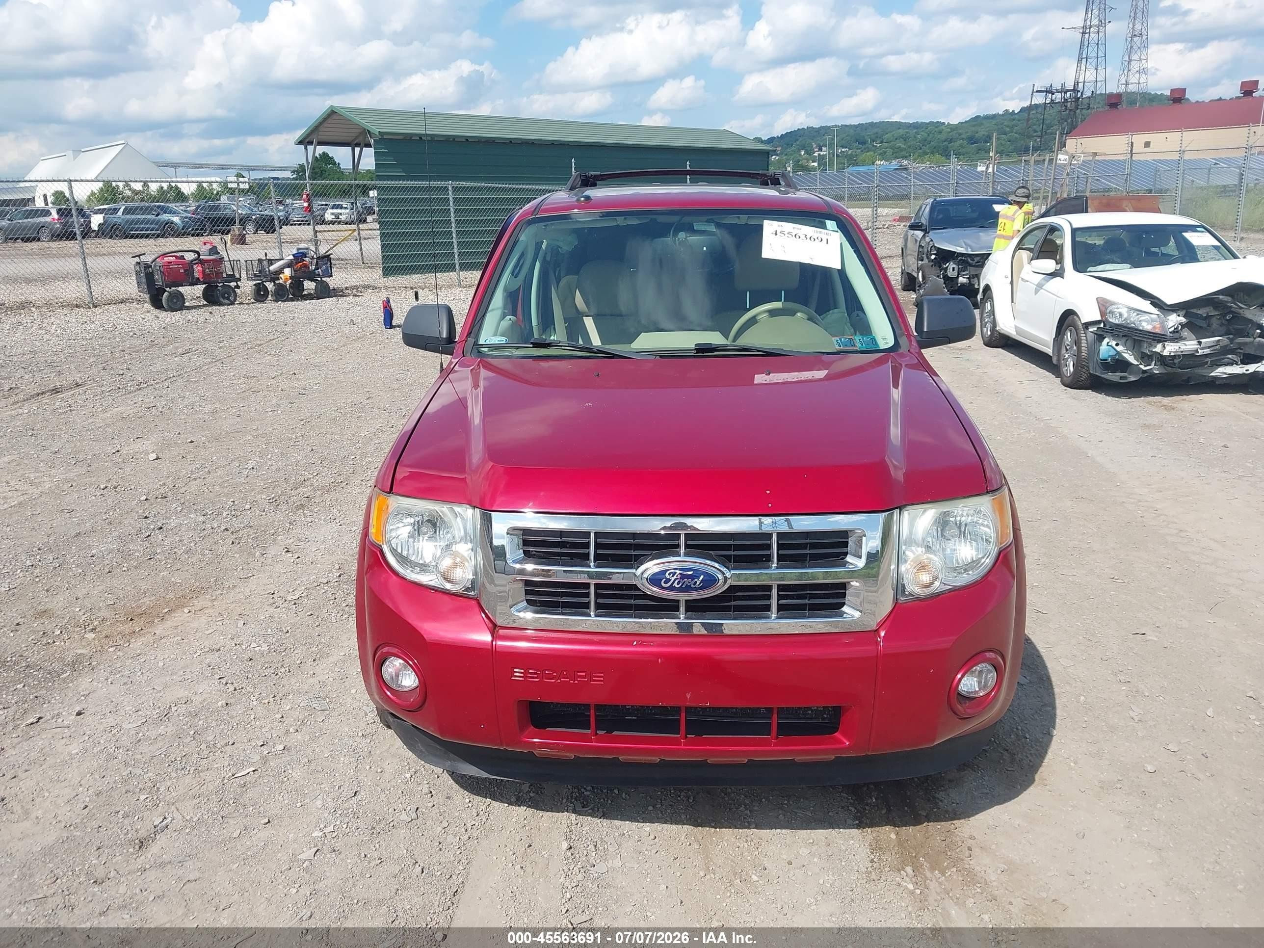 2012 Ford Escape Xlt Red vin: 1FMCU9DG2CKC61728