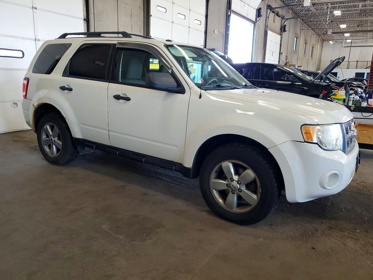 2010 Ford Escape Xlt Белый vin: 1FMCU9DG3AKA81056