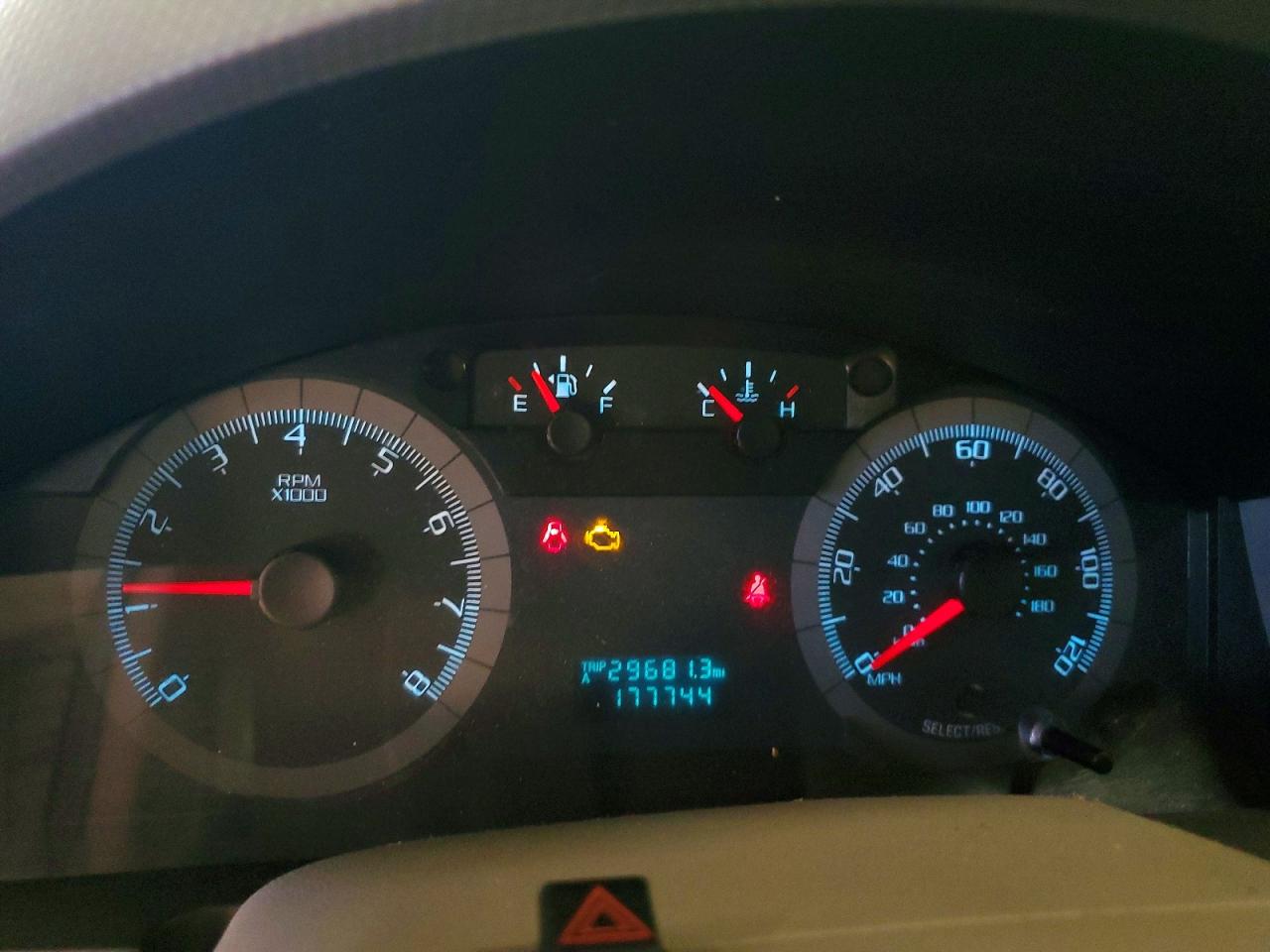 2010 Ford Escape Xlt Белый vin: 1FMCU9DG3AKA81056
